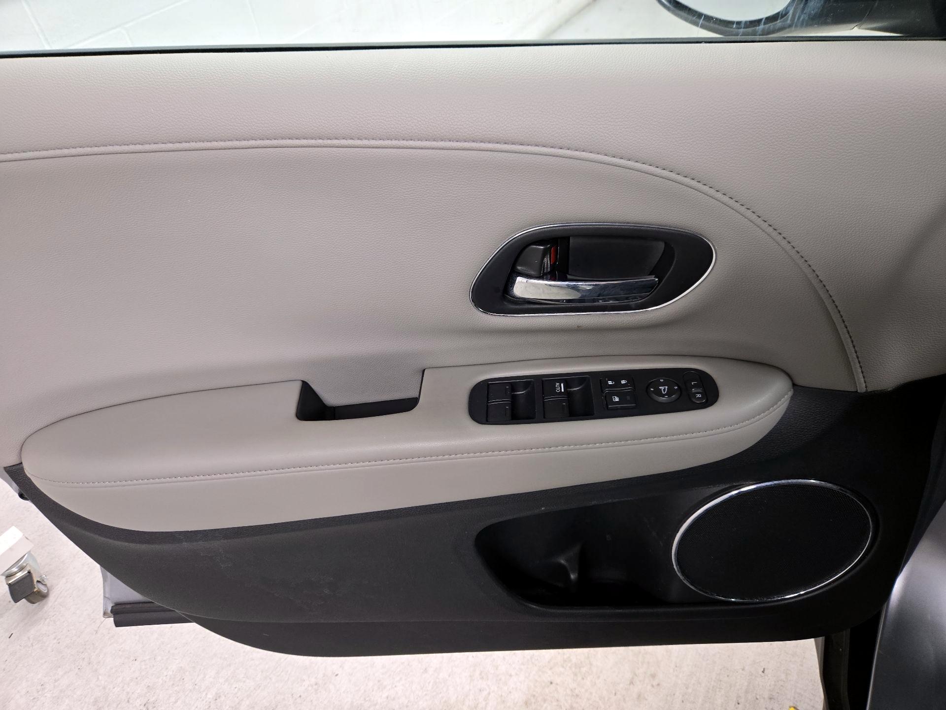 Thumbnail: 2017 Honda HR-V - 12