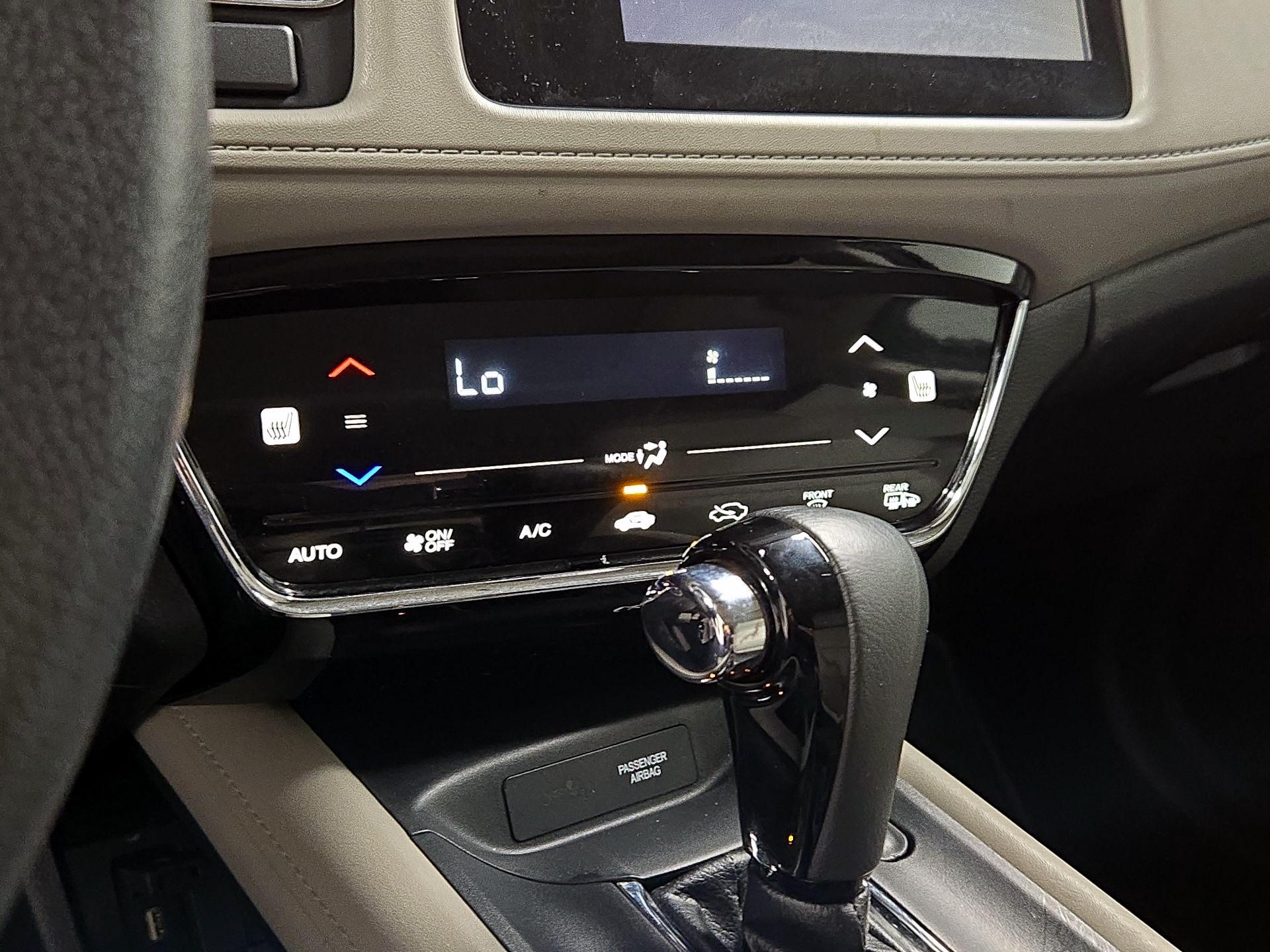 Thumbnail: 2017 Honda HR-V - 17