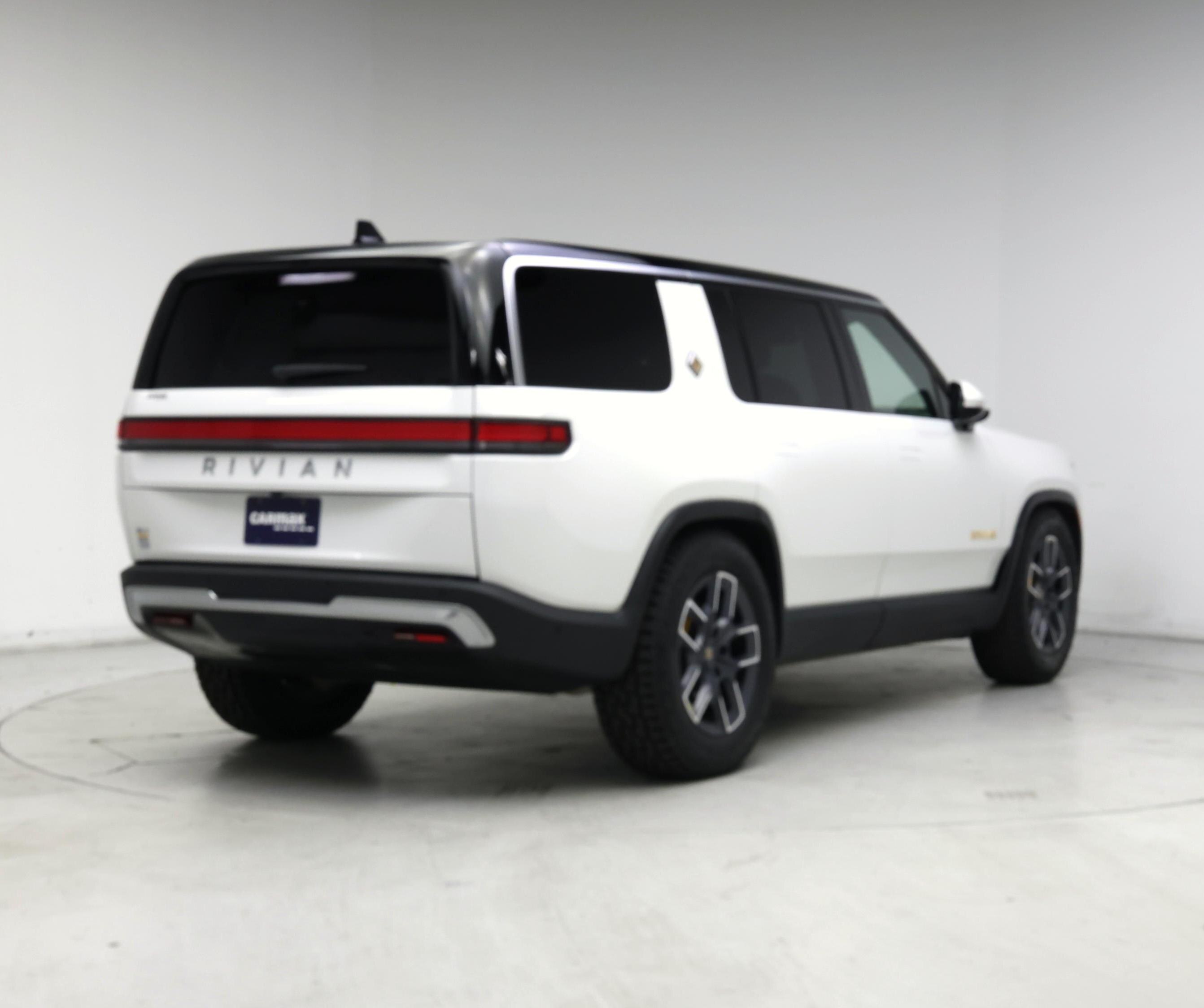 Thumbnail: 2023 Rivian R1S - 8