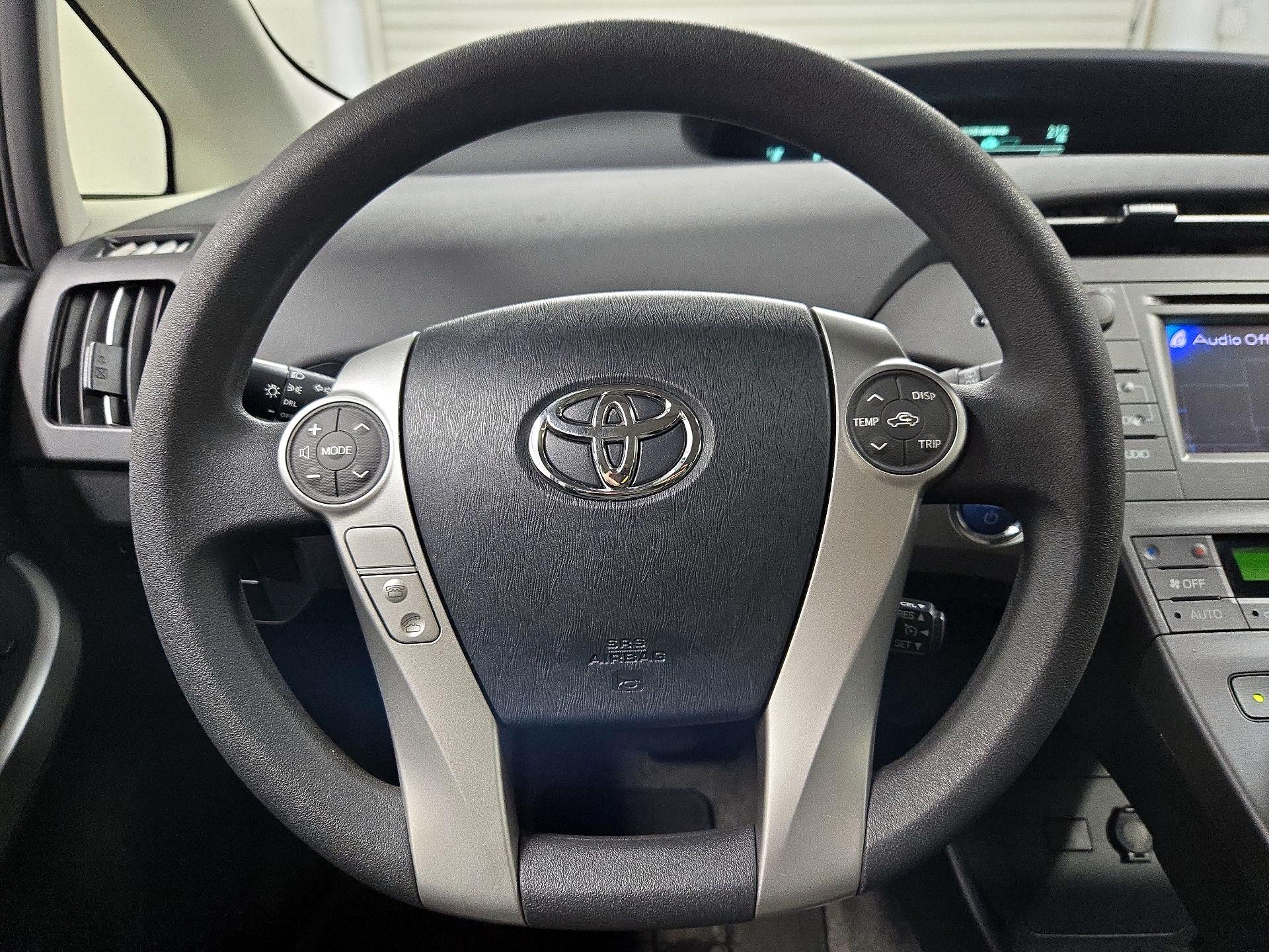 Thumbnail: 2015 Toyota Prius - 10