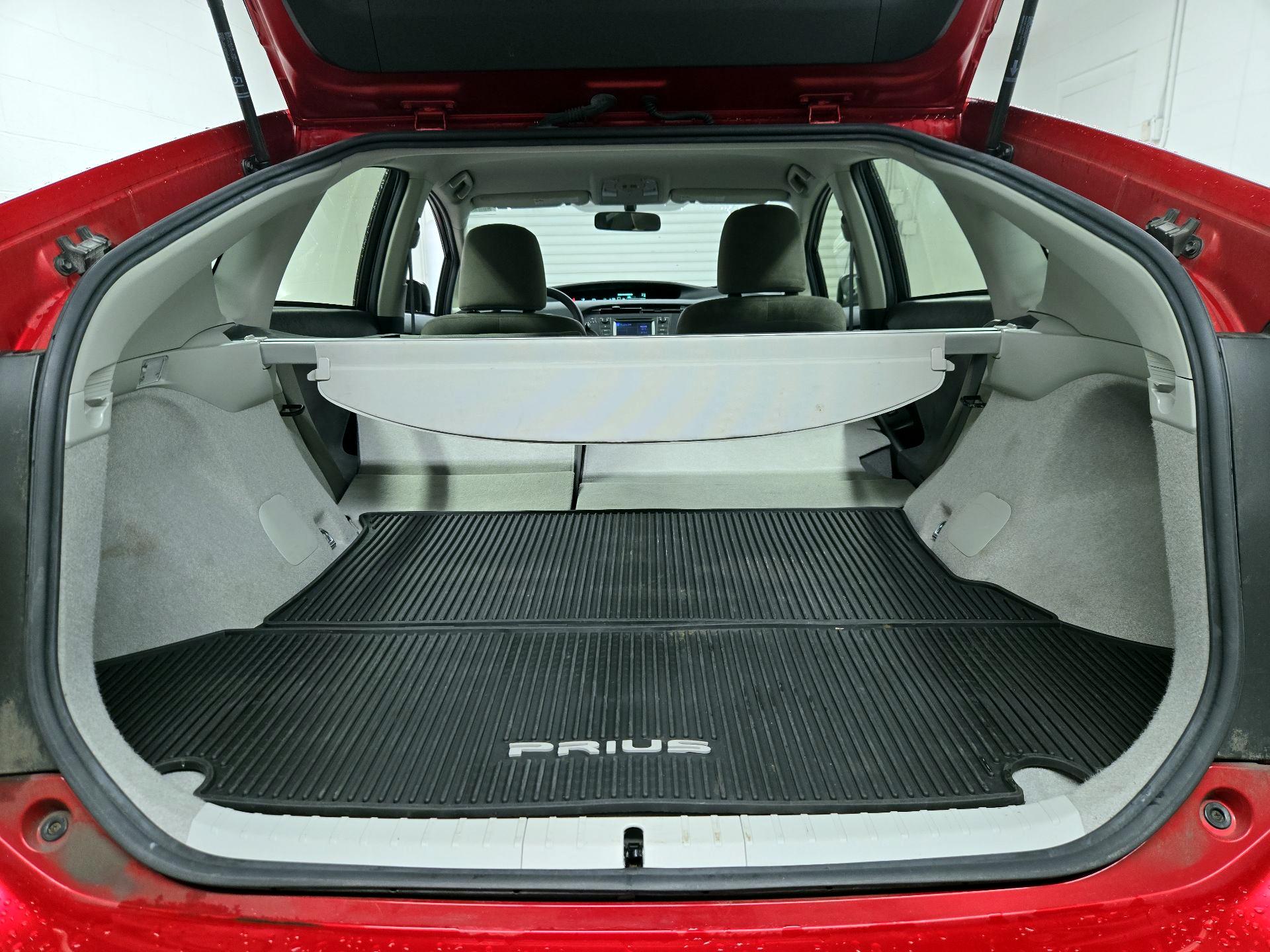 Thumbnail: 2015 Toyota Prius - 20