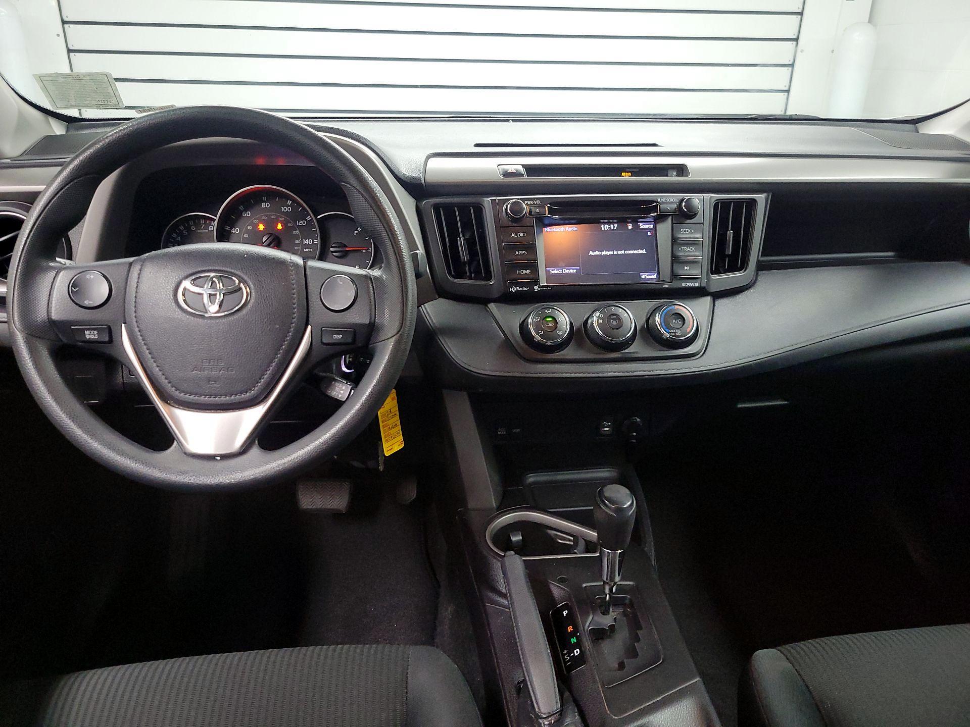 Thumbnail: 2016 Toyota RAV4 - 9