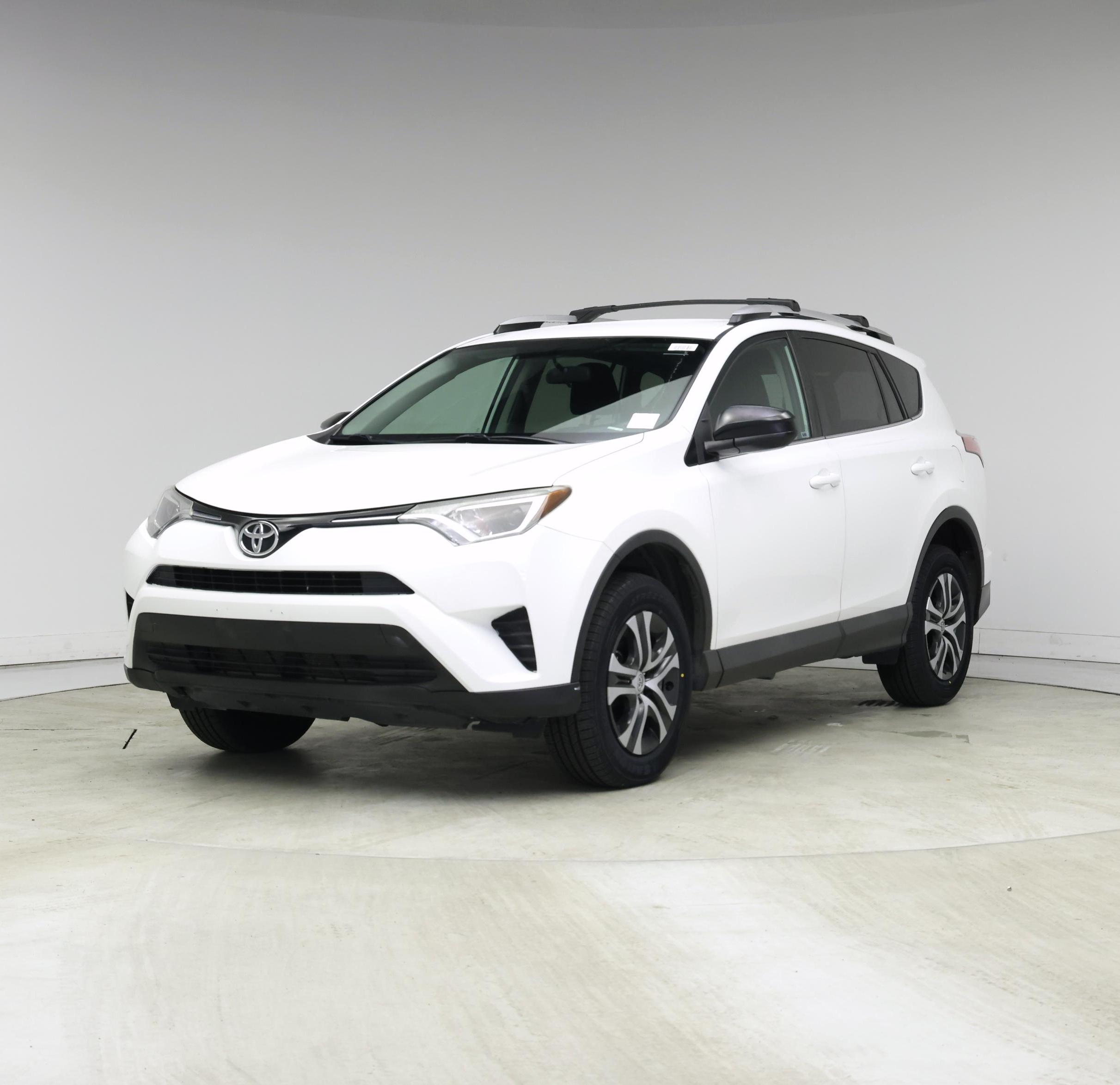 Thumbnail: 2016 Toyota RAV4 - 4