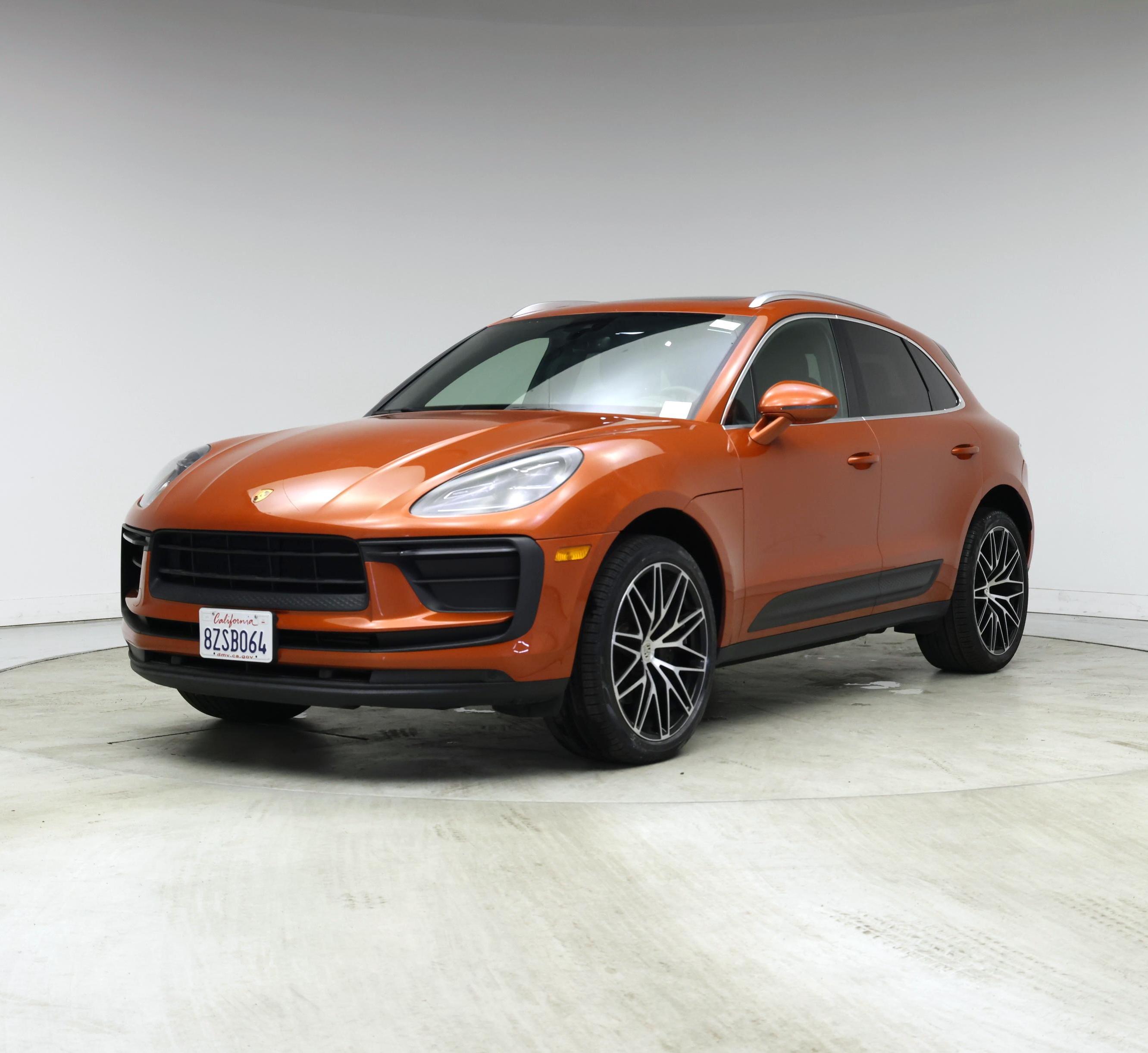 Thumbnail: 2022 Porsche Macan - 4