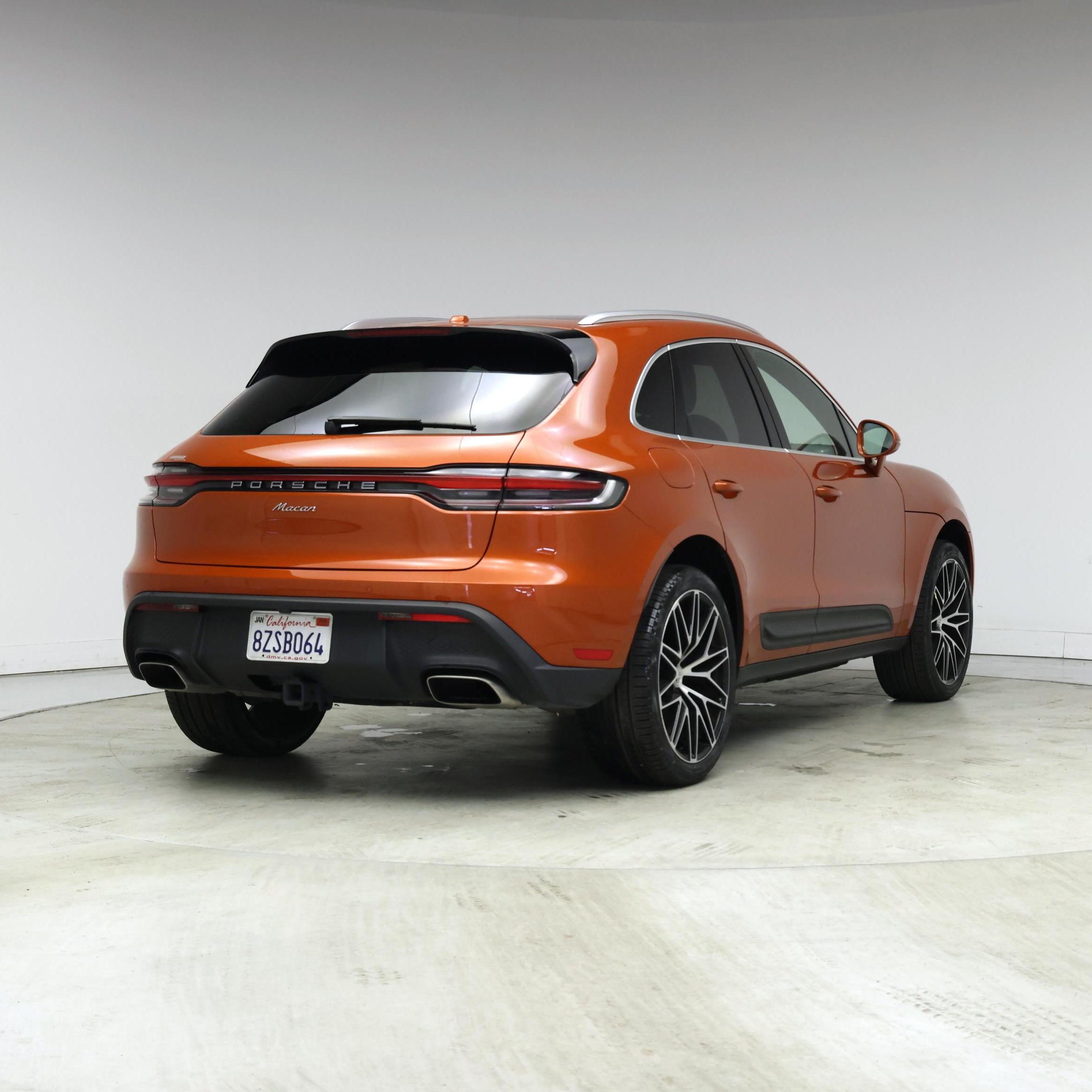 Thumbnail: 2022 Porsche Macan - 8