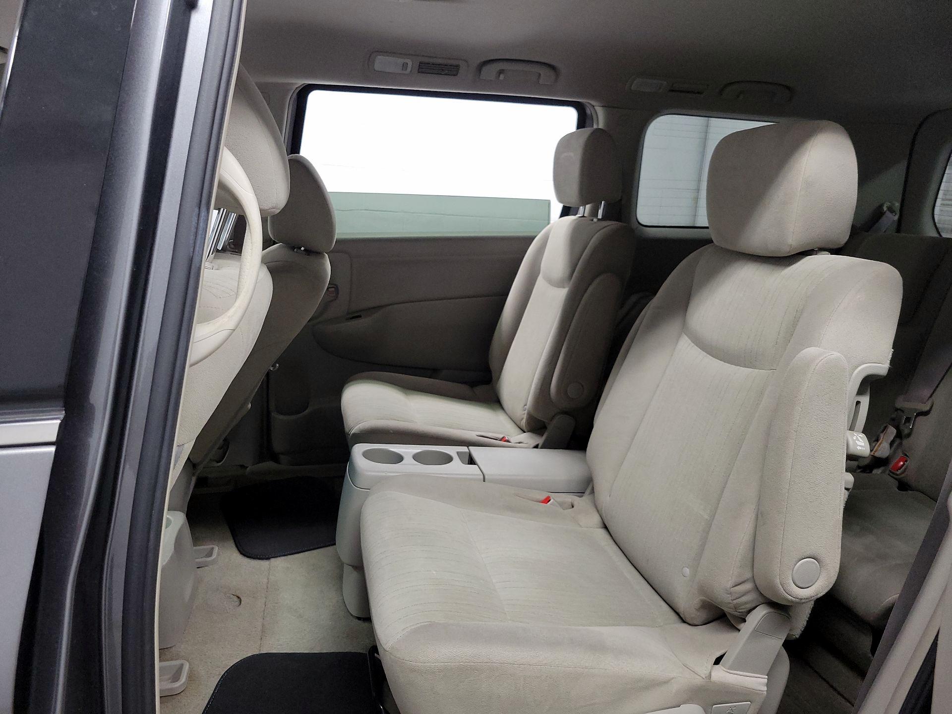 Thumbnail: 2015 Nissan Quest - 17