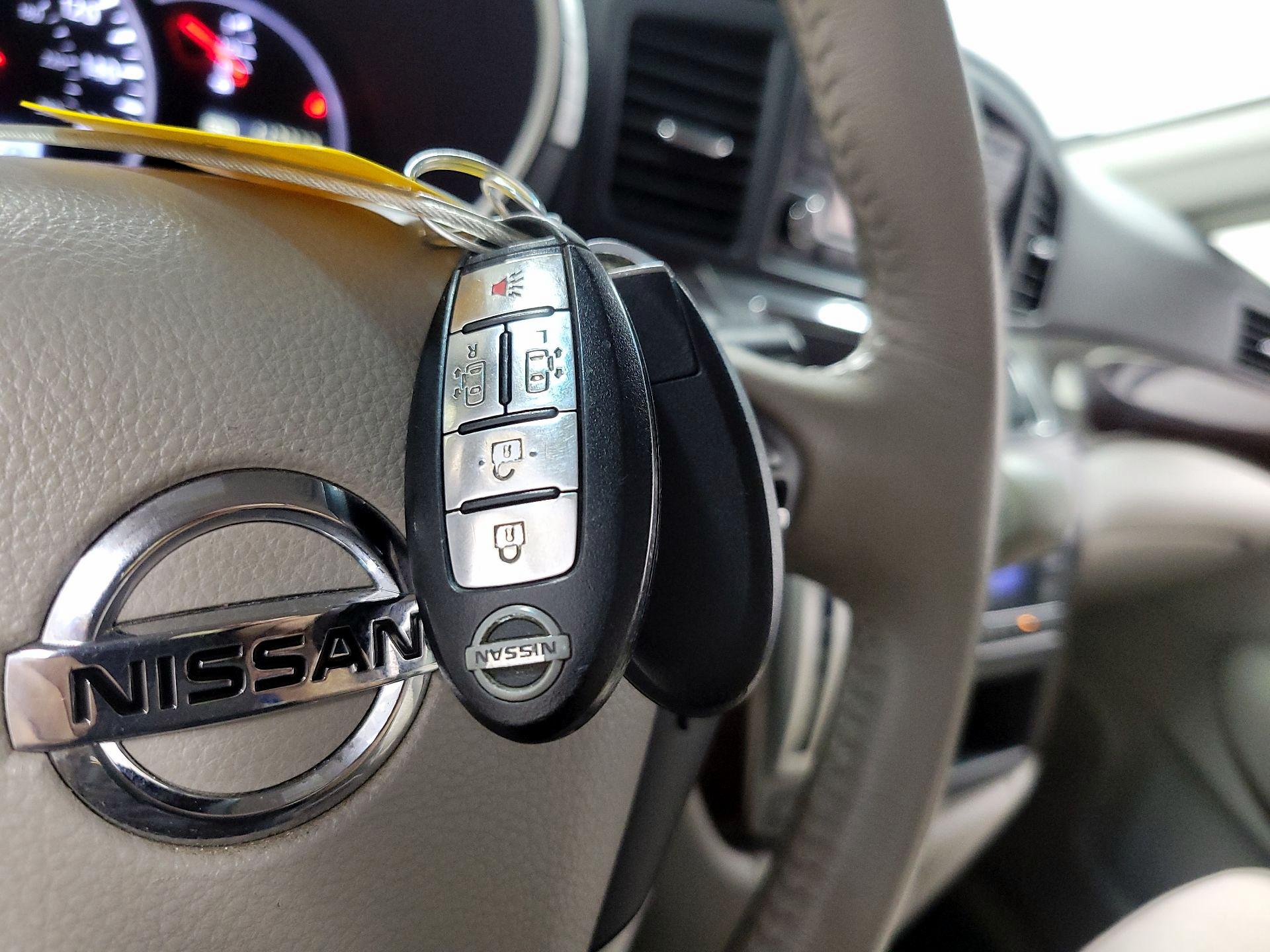 Thumbnail: 2015 Nissan Quest - 20