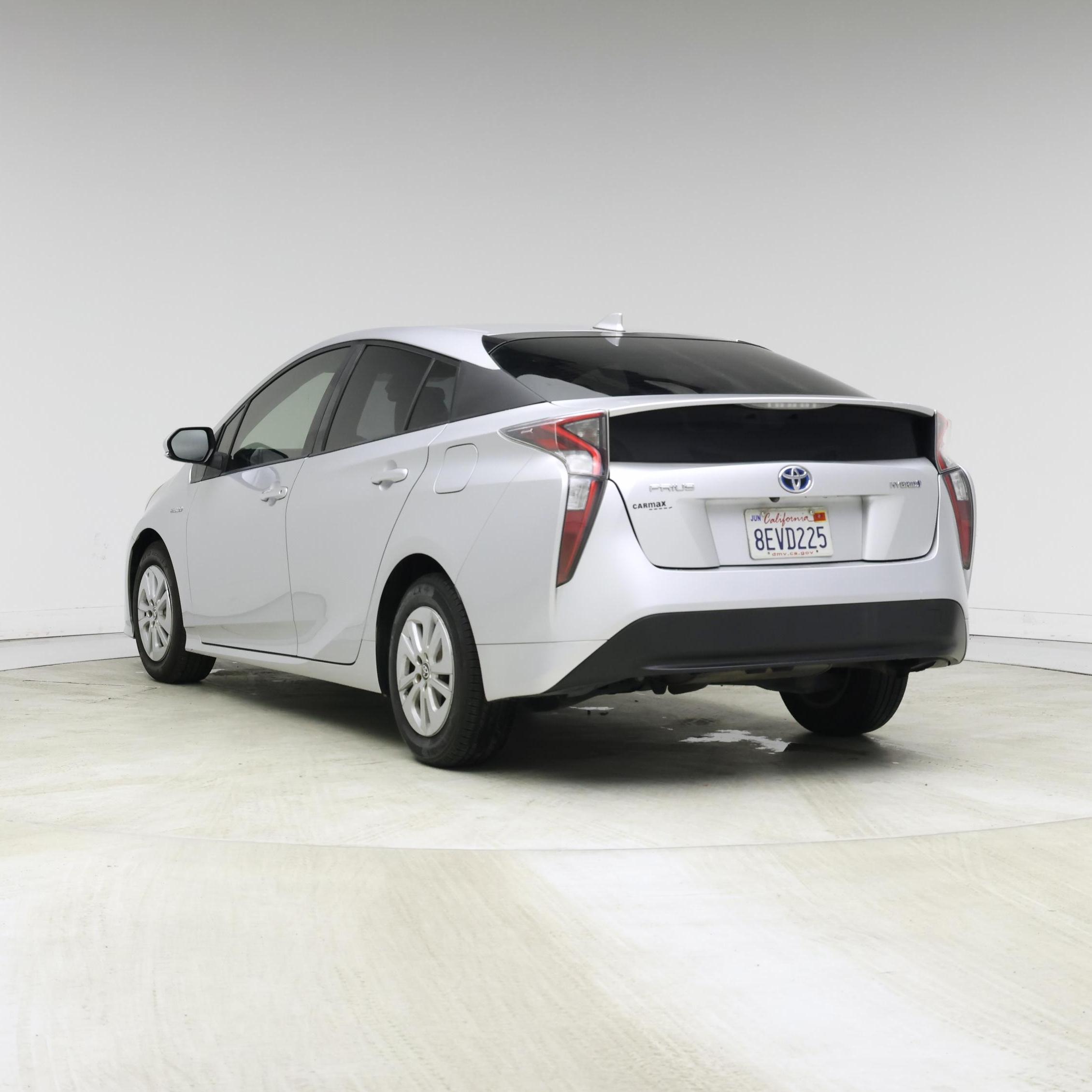 Thumbnail: 2018 Toyota Prius - 2