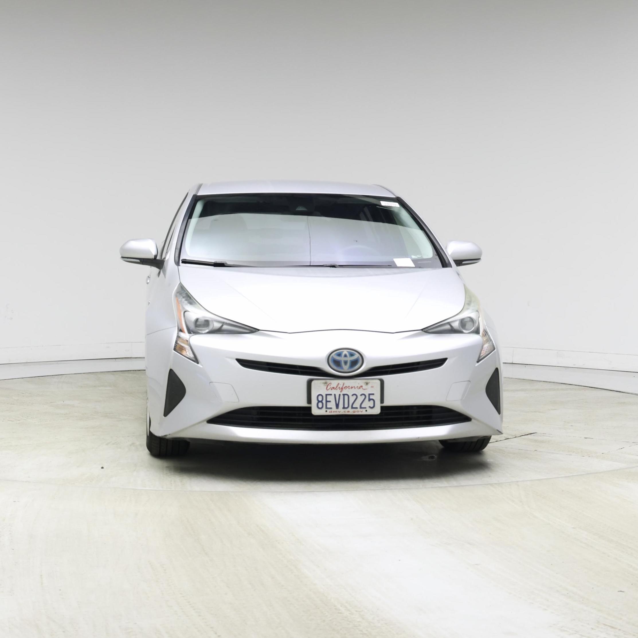 Thumbnail: 2018 Toyota Prius - 5