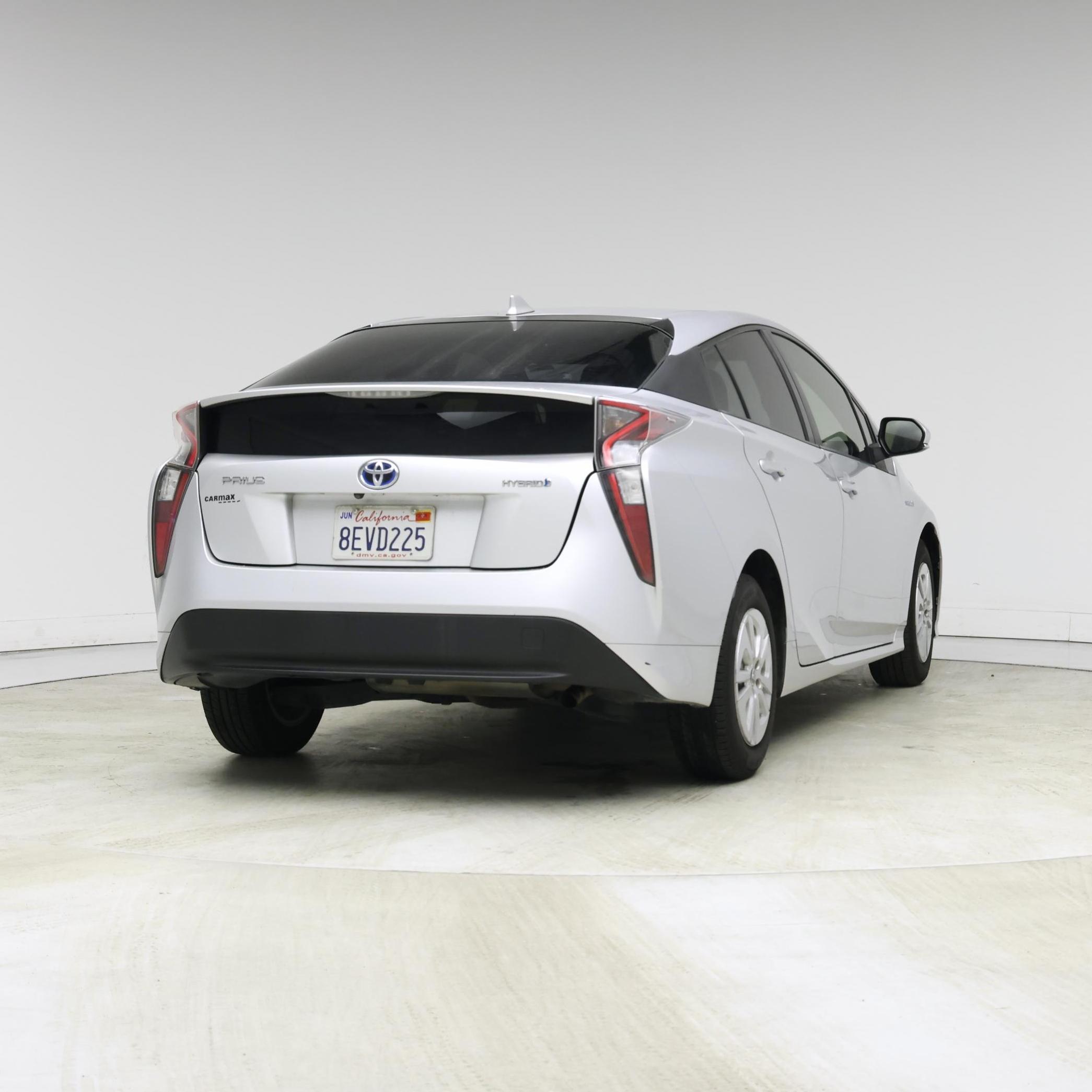 Thumbnail: 2018 Toyota Prius - 8