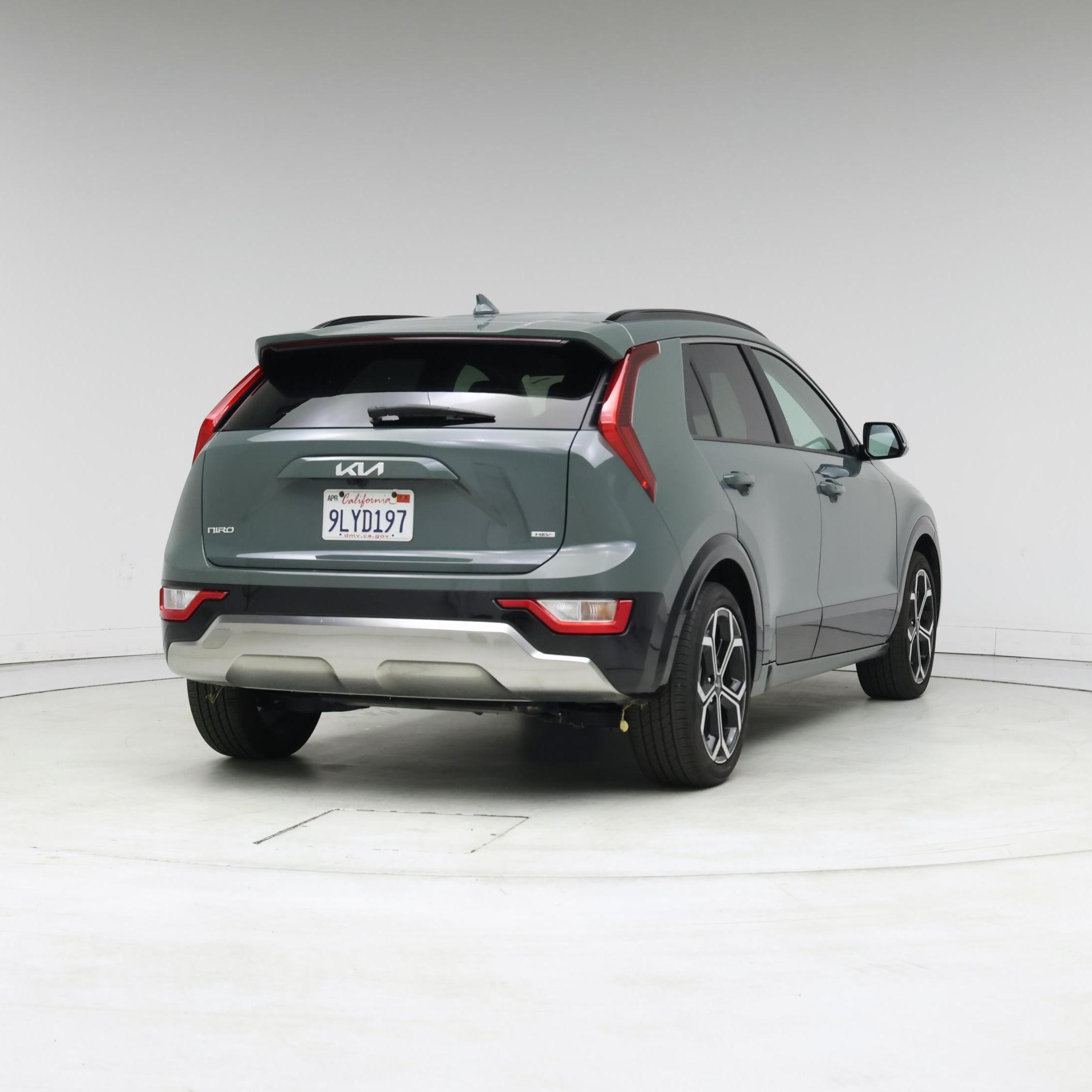 Thumbnail: 2024 Kia Niro - 8