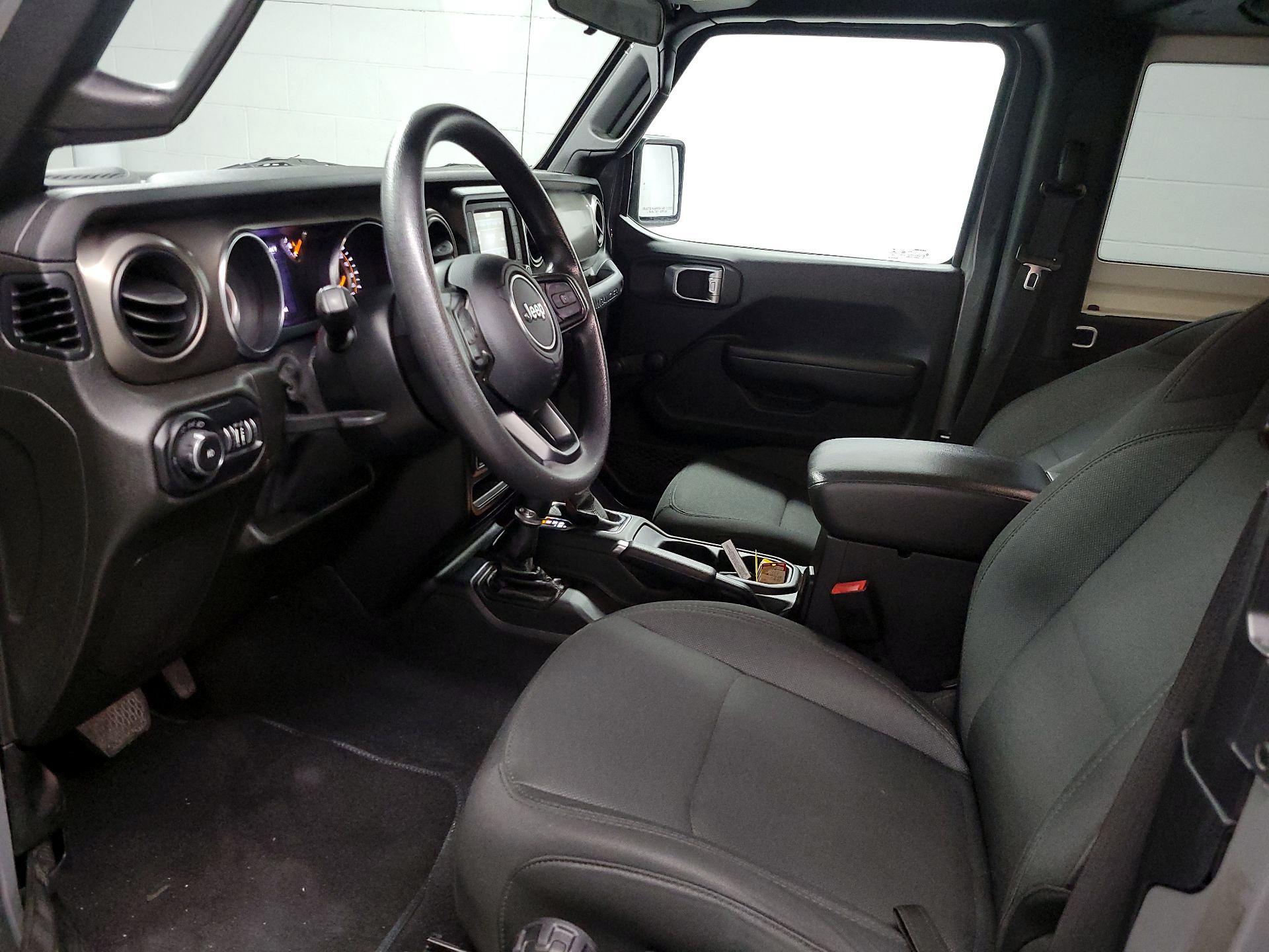 Thumbnail: 2019 Jeep Wrangler - 11