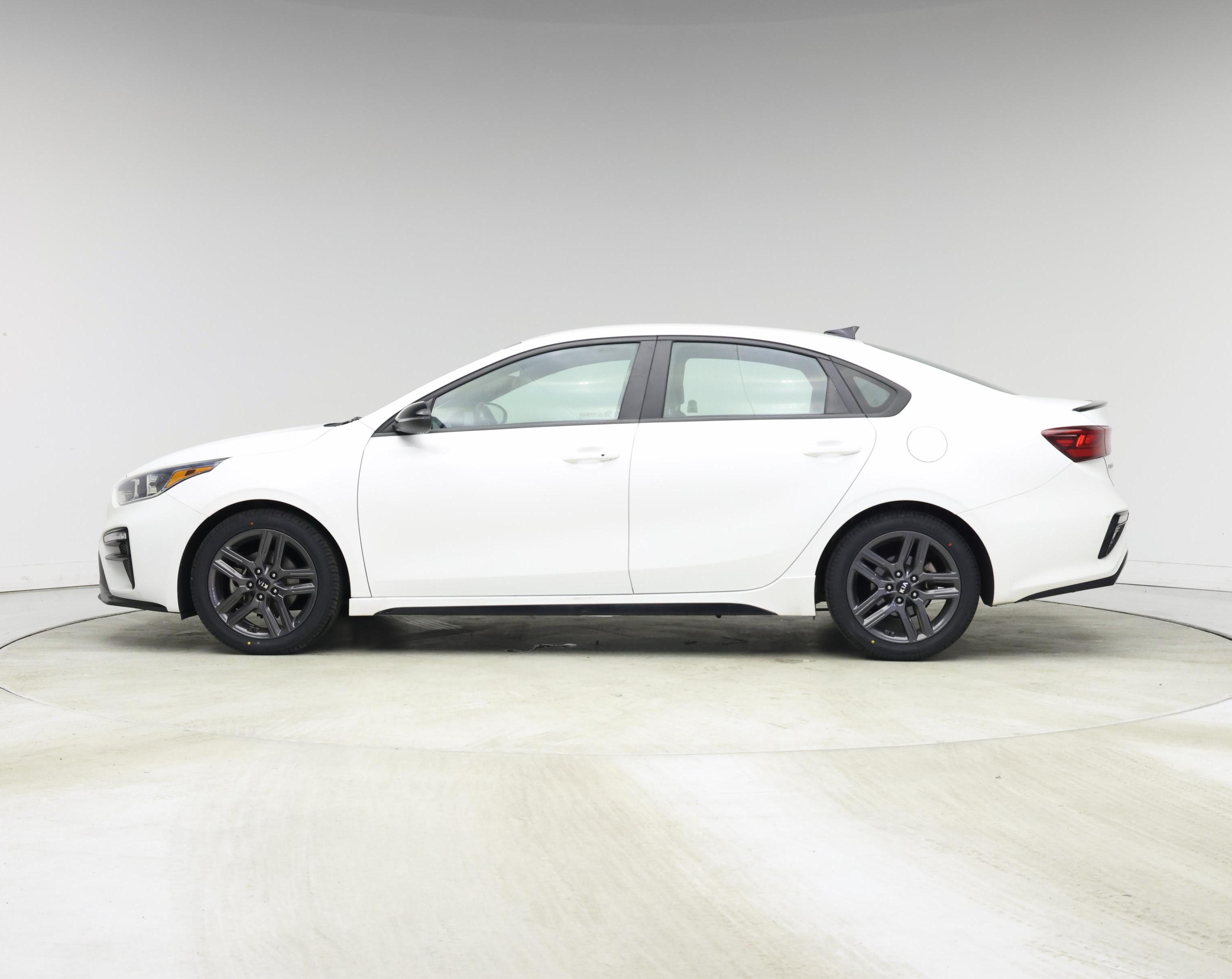 Thumbnail: 2021 Kia Forte - 3