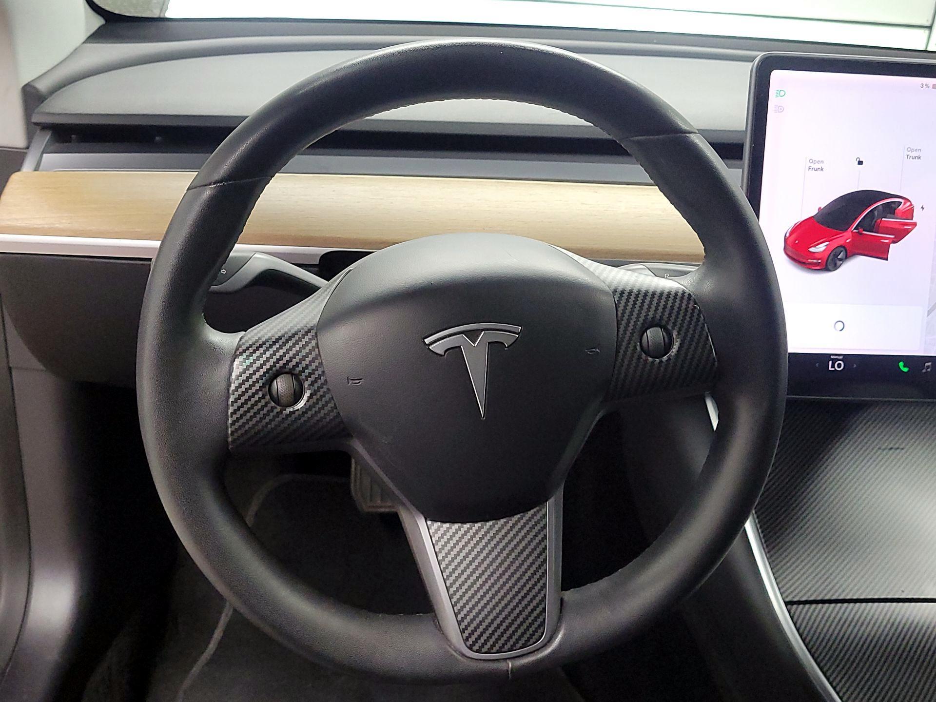 Thumbnail: 2020 Tesla Model 3 - 10