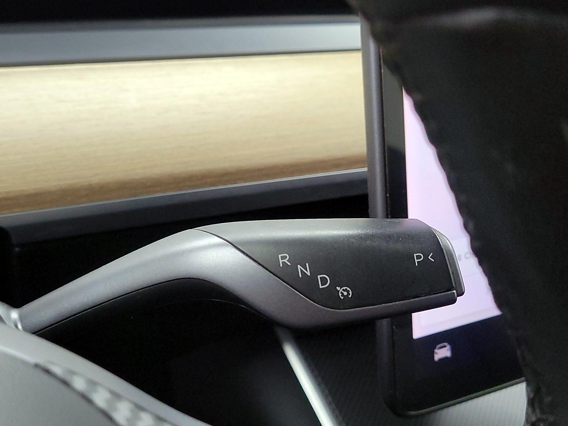 Thumbnail: 2020 Tesla Model 3 - 17