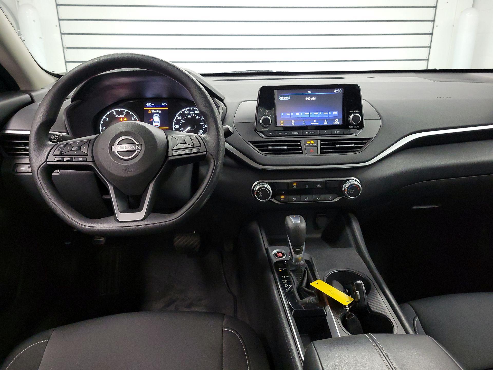Thumbnail: 2023 Nissan Altima - 9