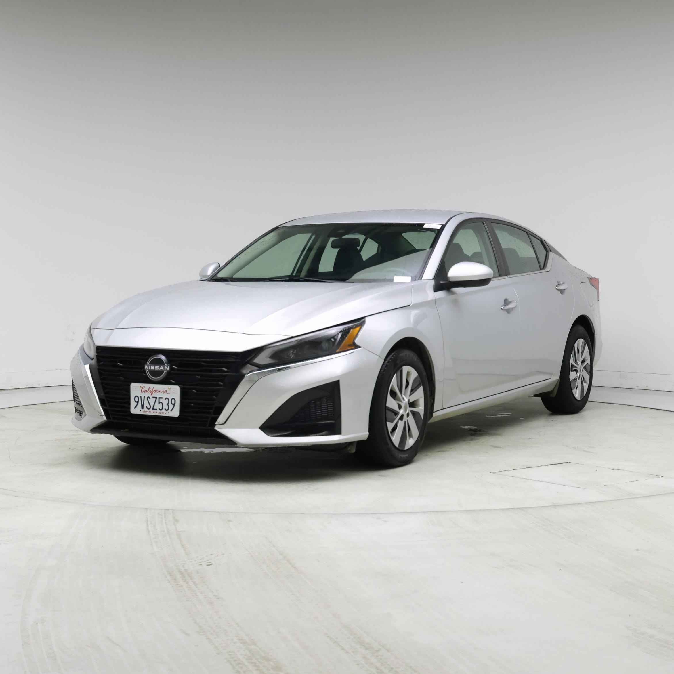 Thumbnail: 2023 Nissan Altima - 4