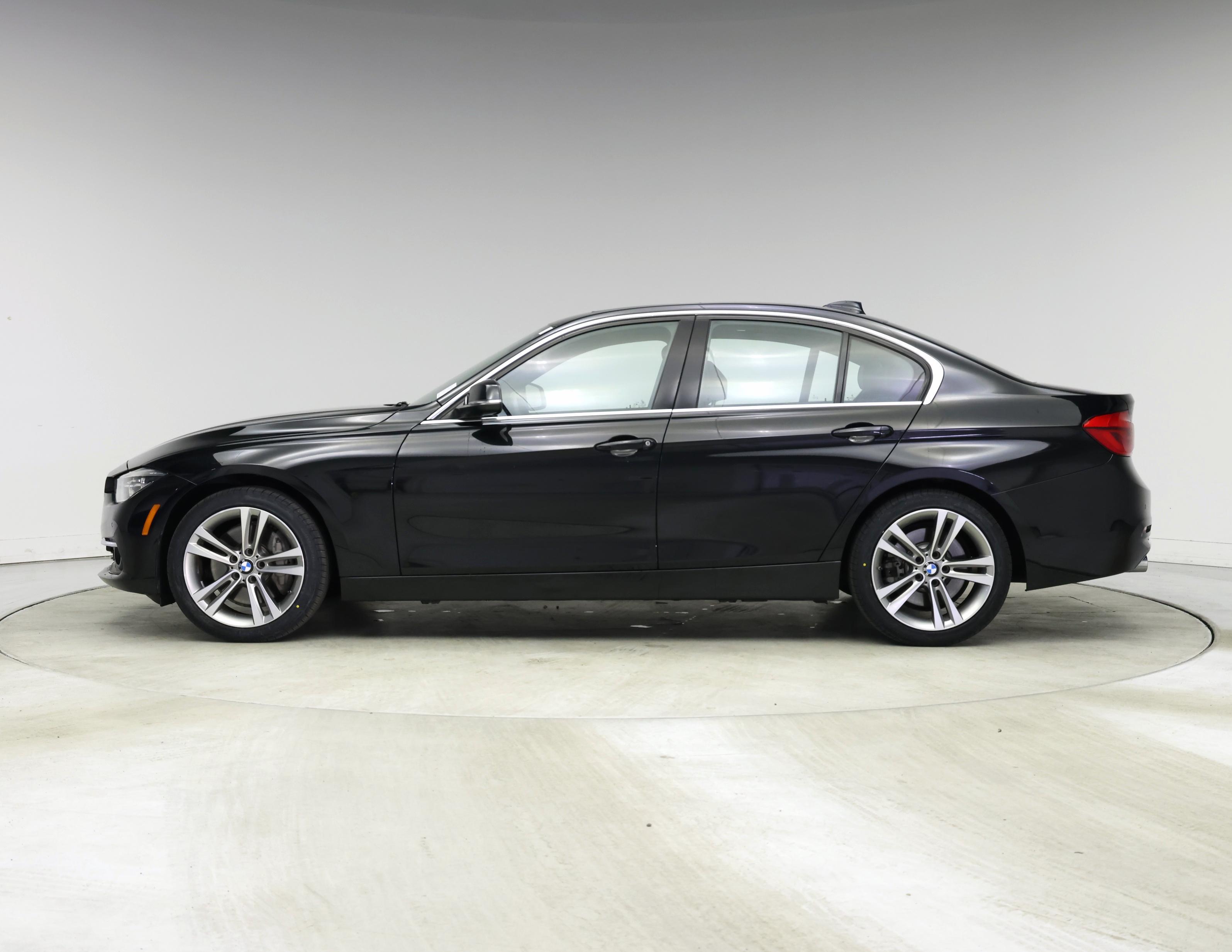 Thumbnail: 2018 BMW 3 Series - 3