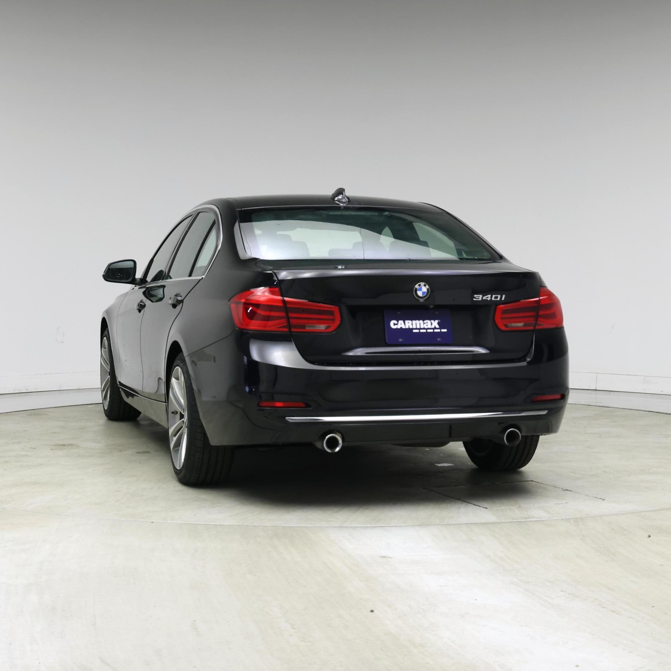 Thumbnail: 2018 BMW 3 Series - 6