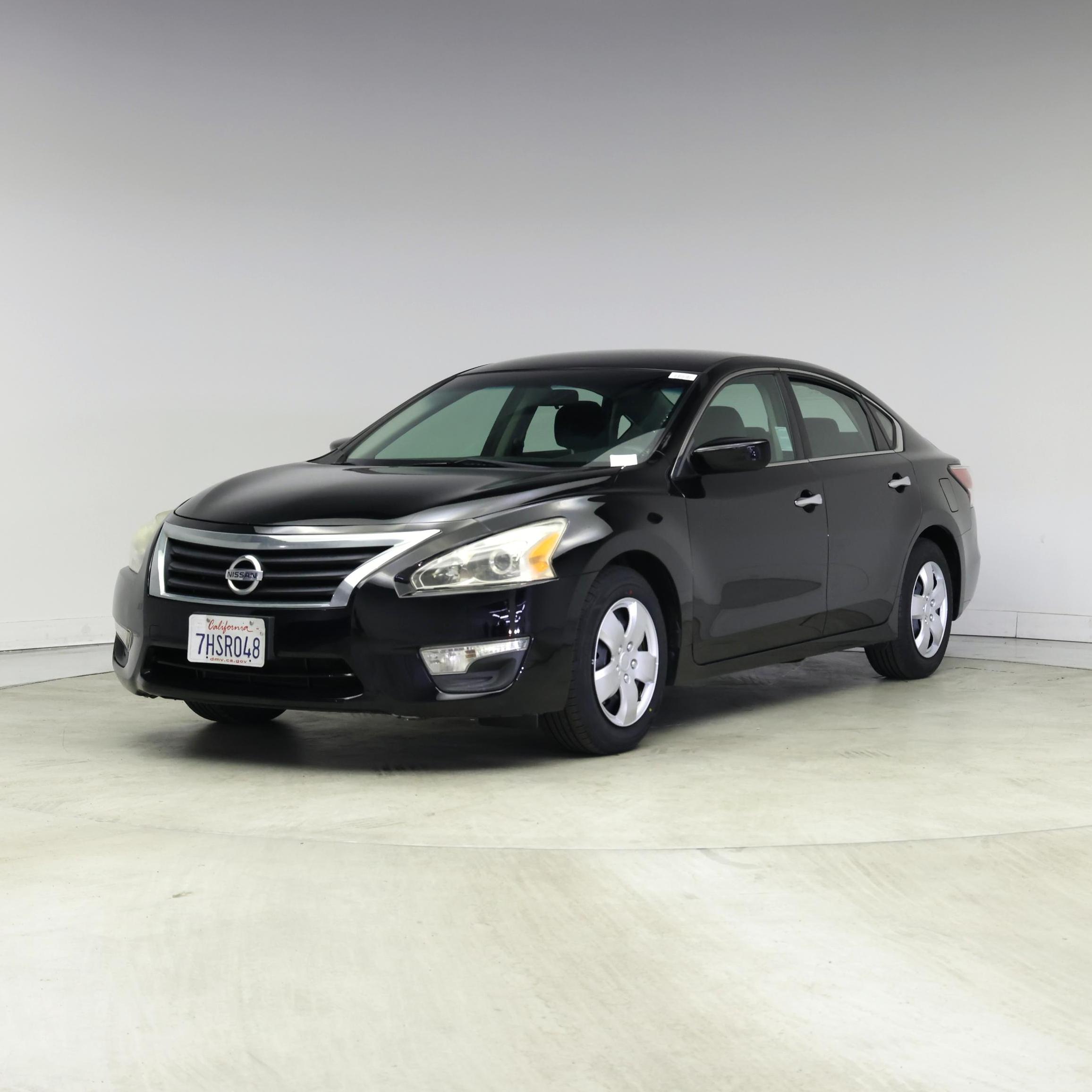 Thumbnail: 2015 Nissan Altima - 4