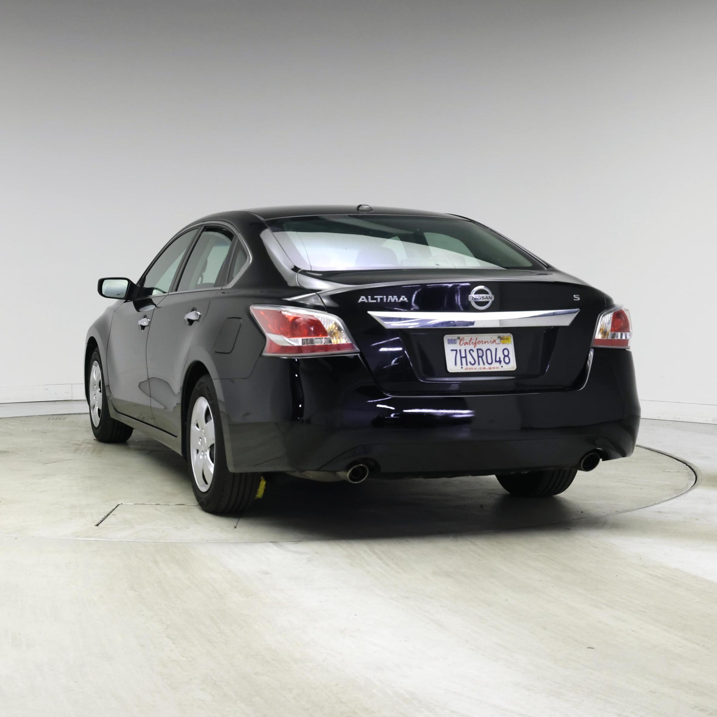 Thumbnail: 2015 Nissan Altima - 6