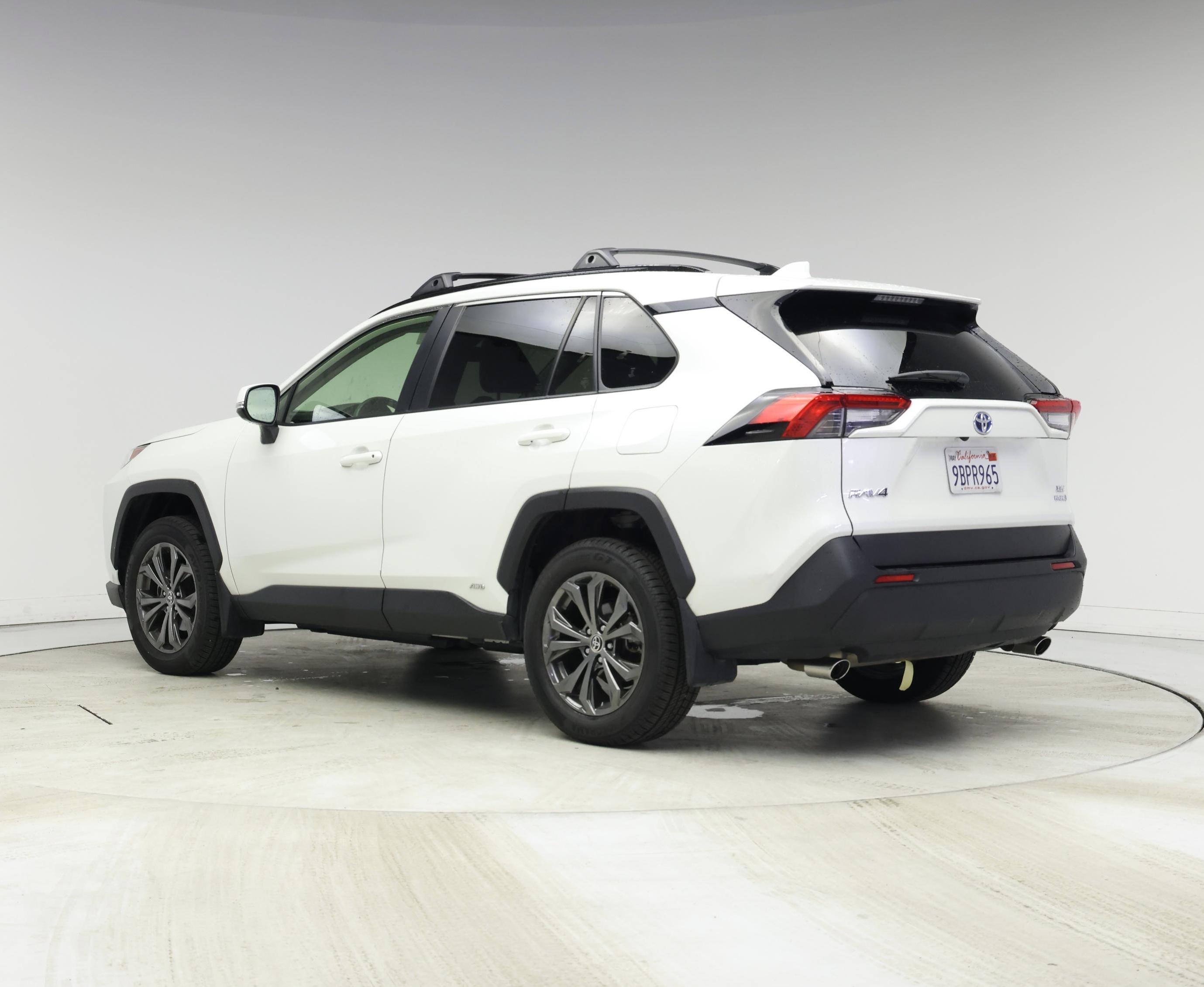 Thumbnail: 2022 Toyota RAV4 - 2