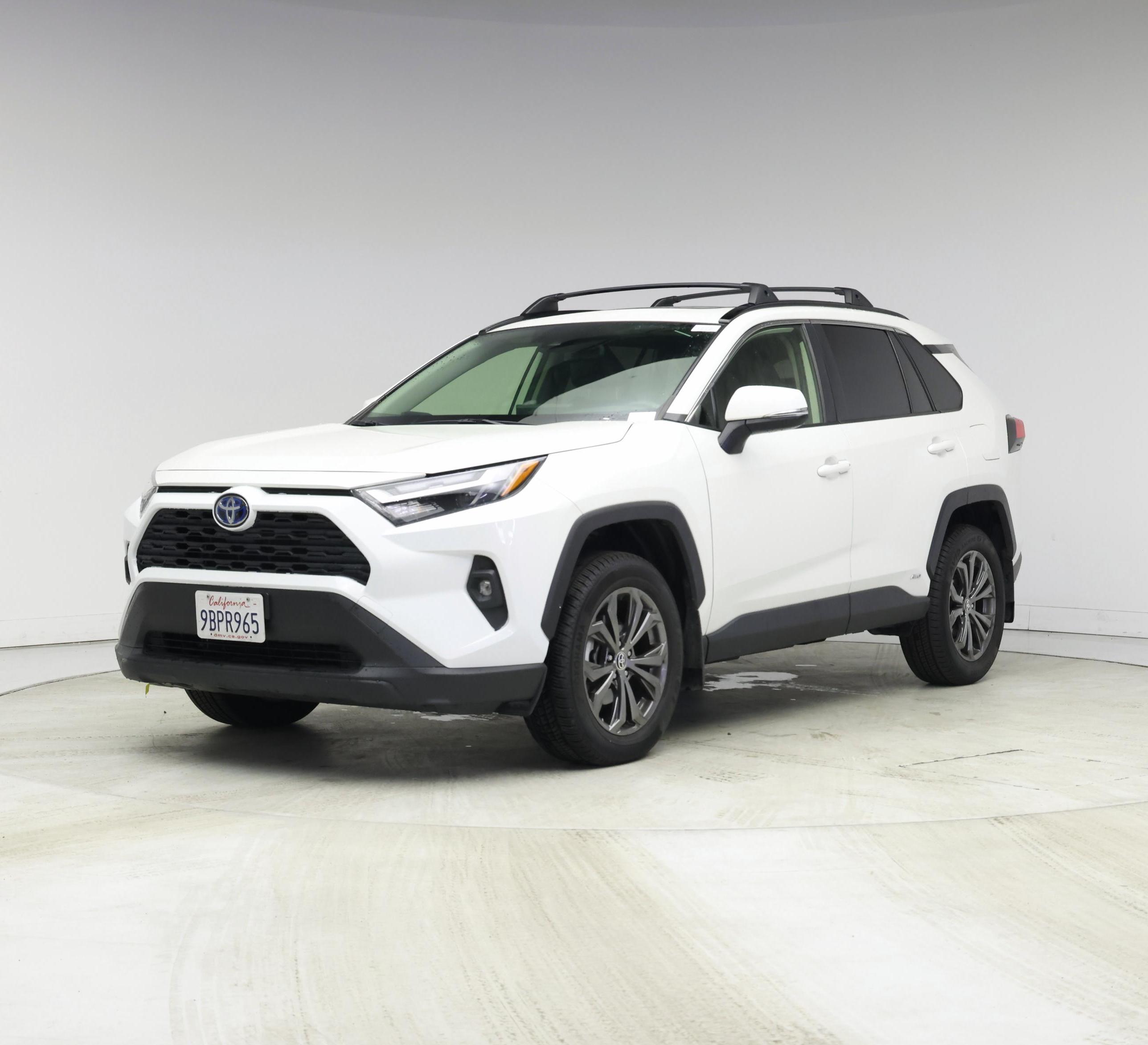 Thumbnail: 2022 Toyota RAV4 - 4