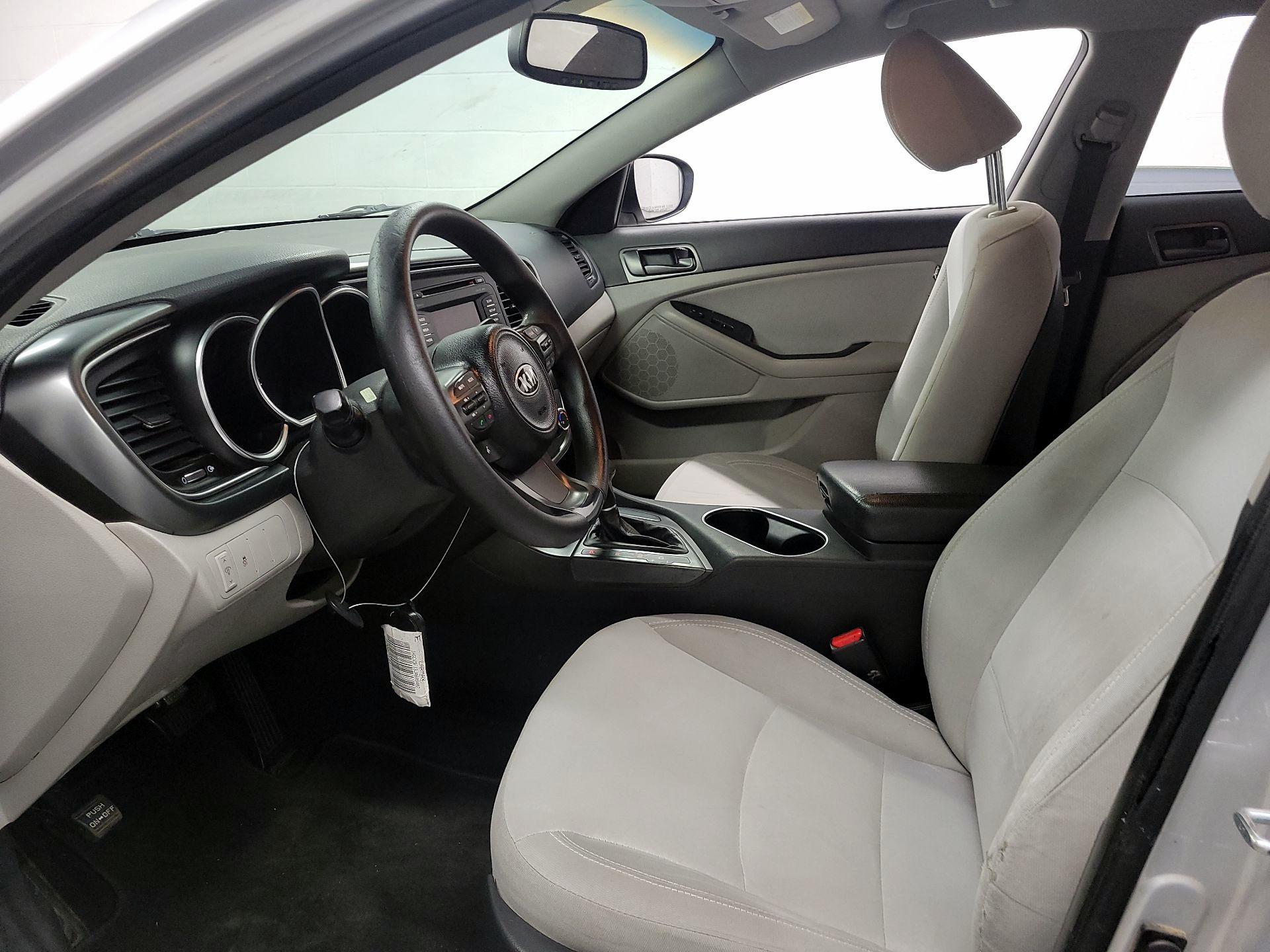 Thumbnail: 2014 Kia Optima - 11