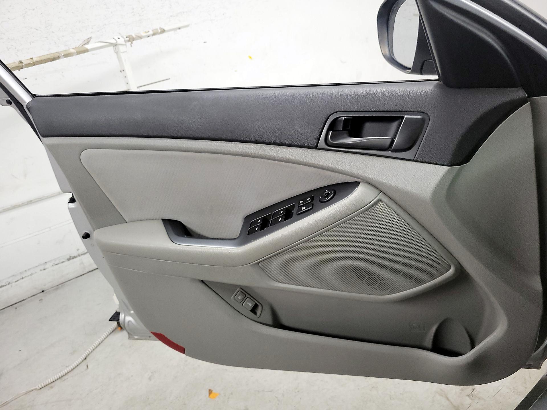 Thumbnail: 2014 Kia Optima - 12