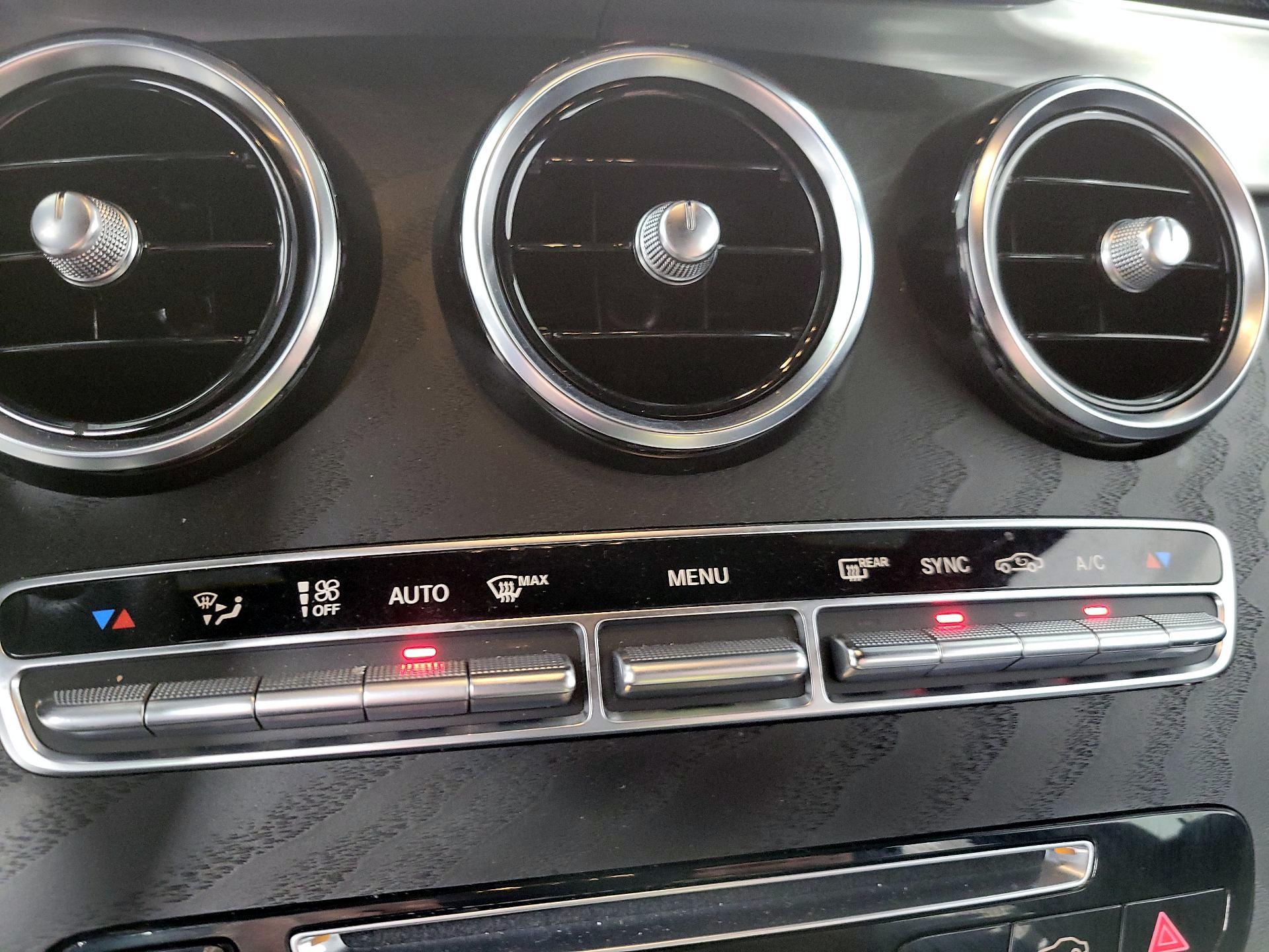 Thumbnail: 2019 Mercedes-Benz GLC - 16