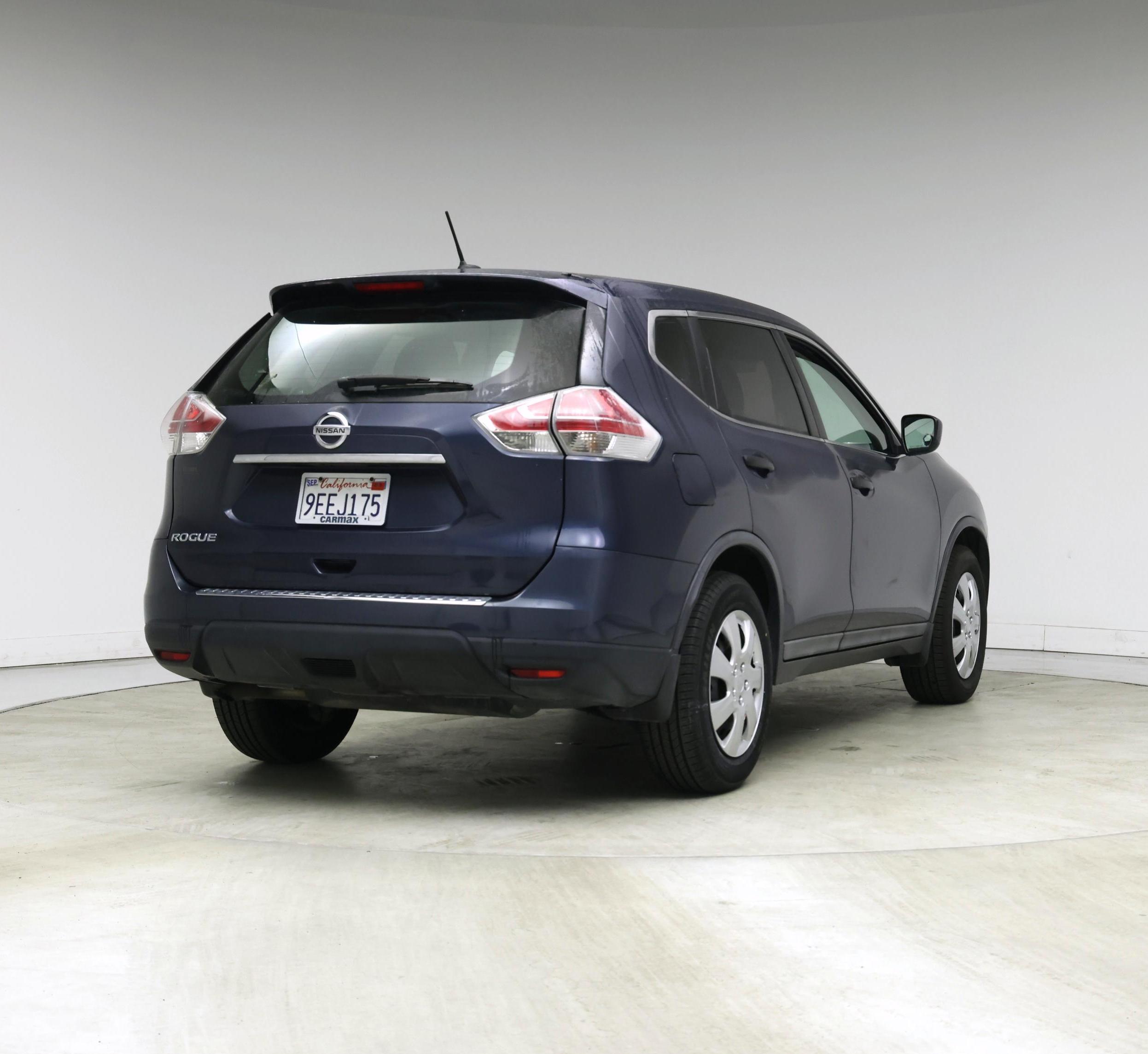 Thumbnail: 2016 Nissan Rogue - 8