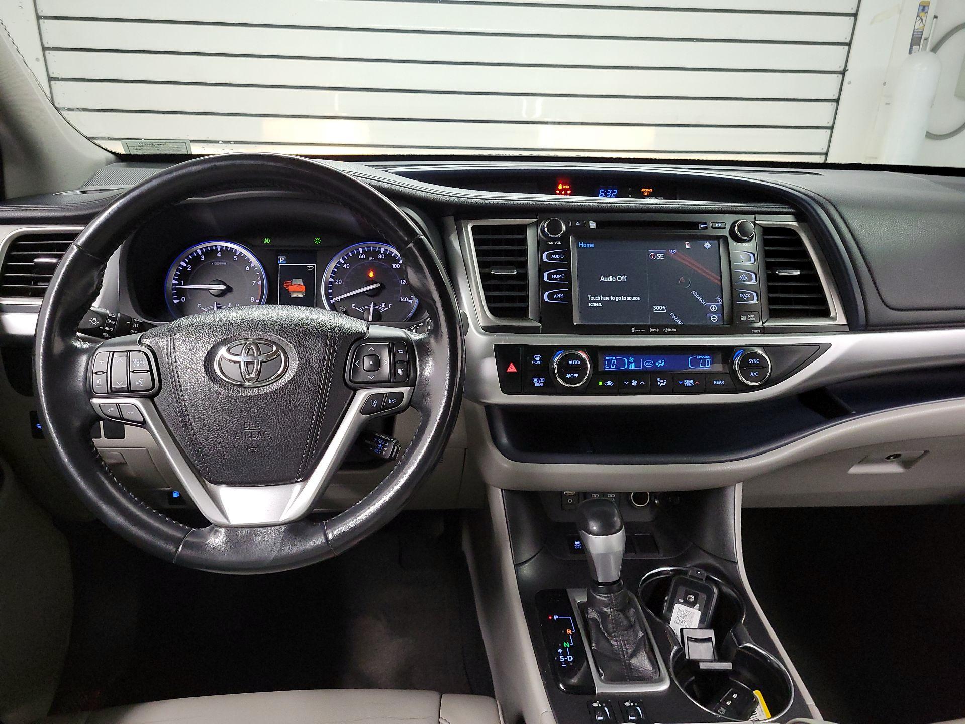 Thumbnail: 2018 Toyota Highlander - 9