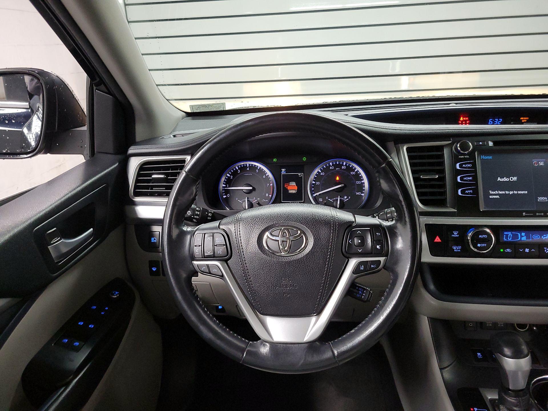 Thumbnail: 2018 Toyota Highlander - 10