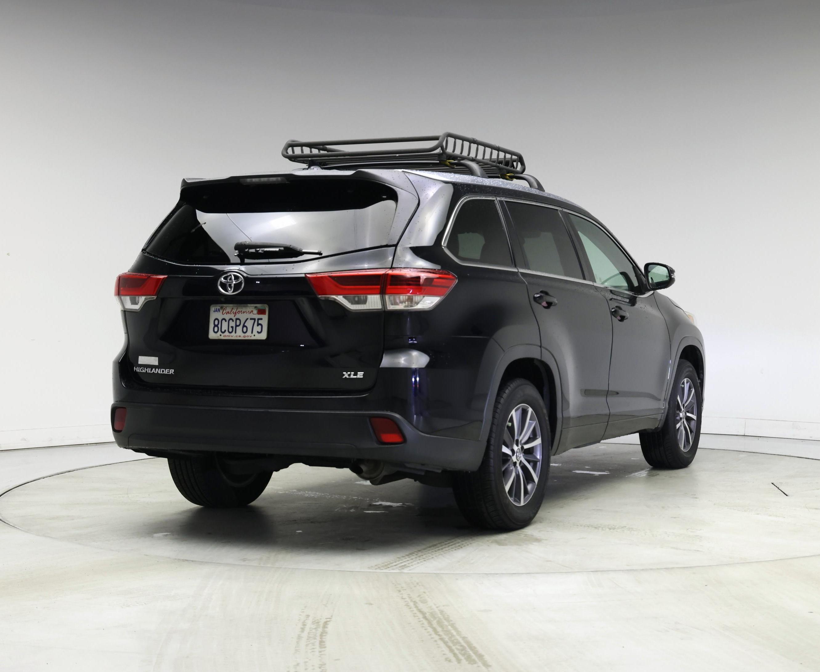 Thumbnail: 2018 Toyota Highlander - 8