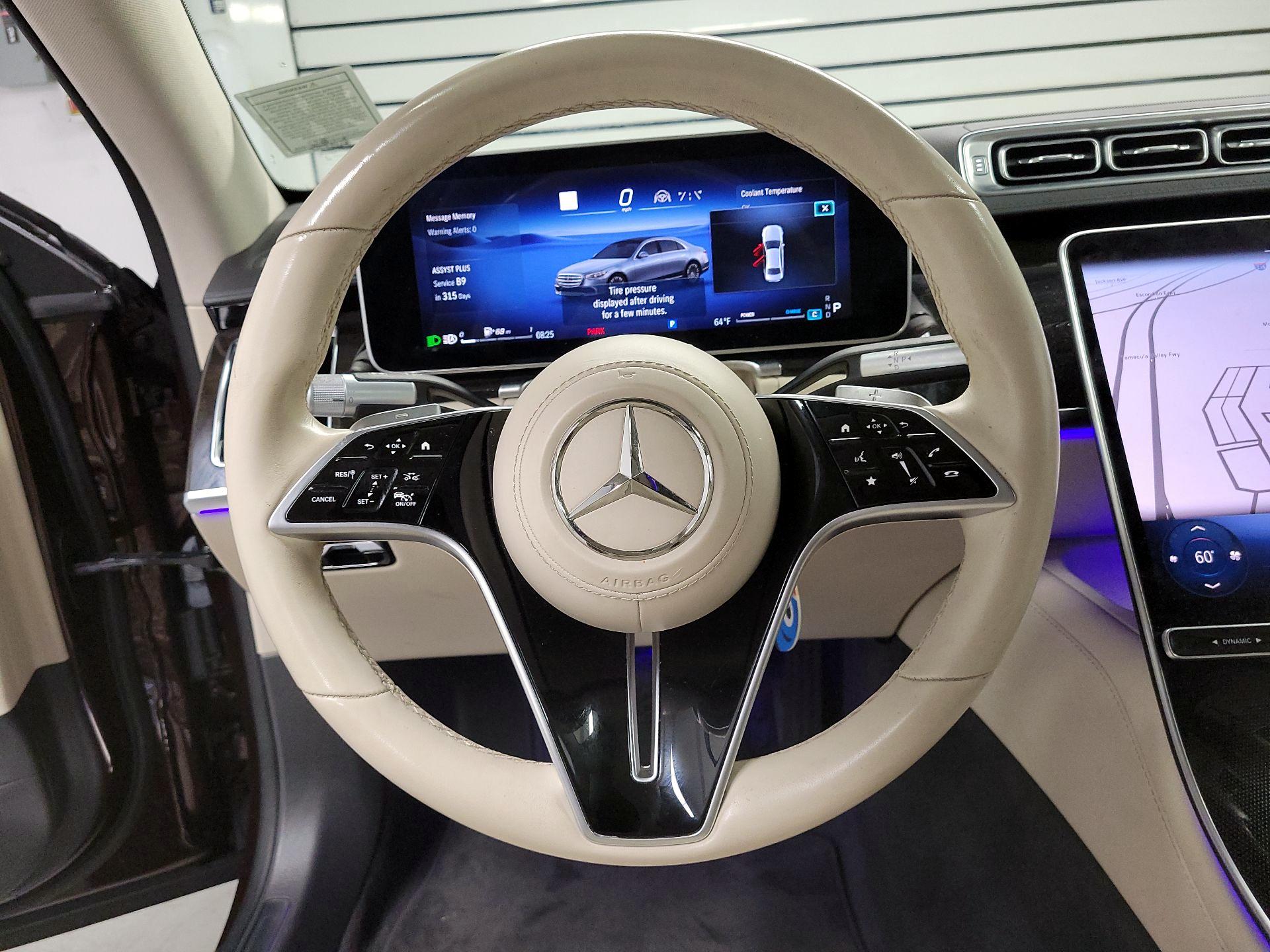 Thumbnail: 2022 Mercedes-Benz S-Class - 10