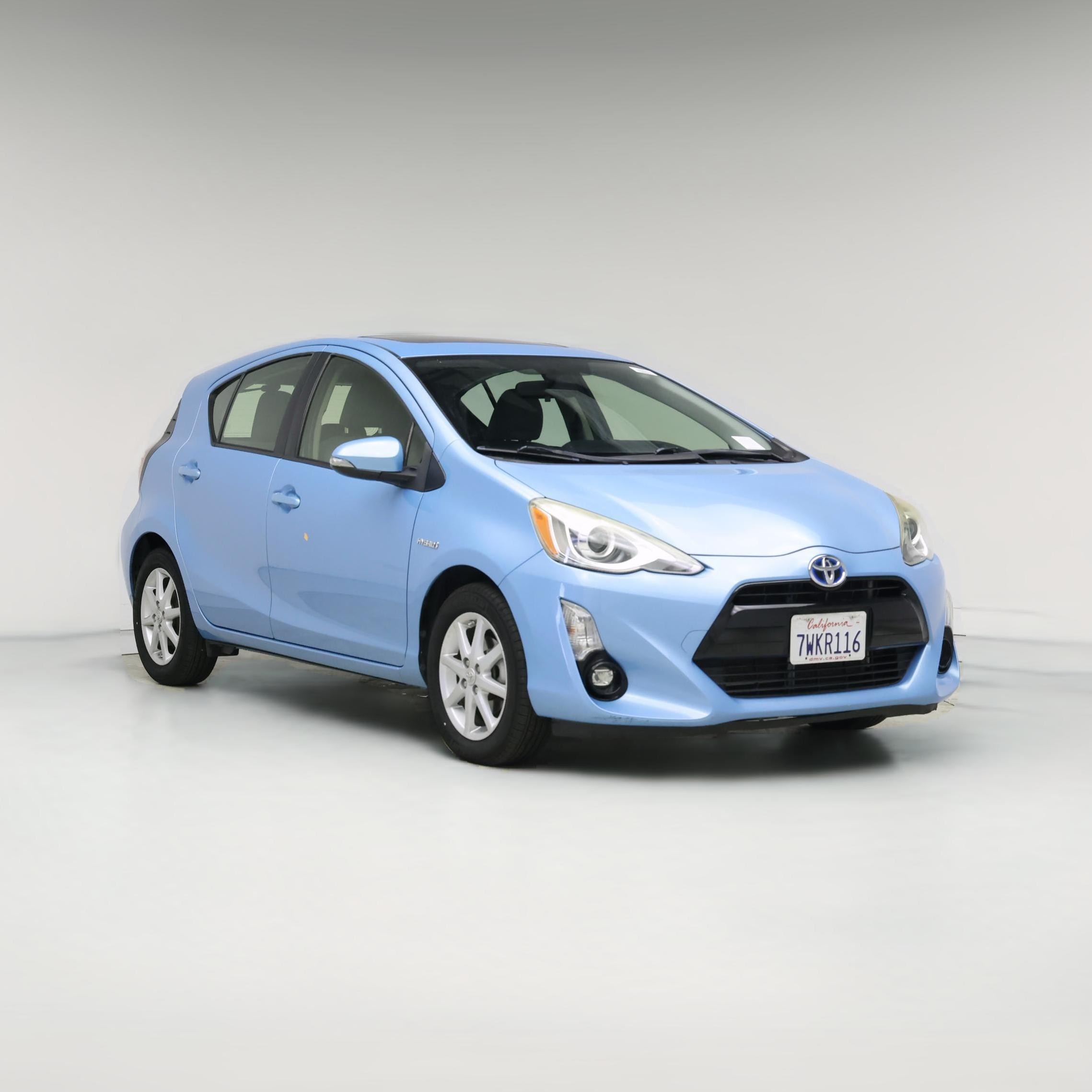 Thumbnail: 2016 Toyota Prius c - 1
