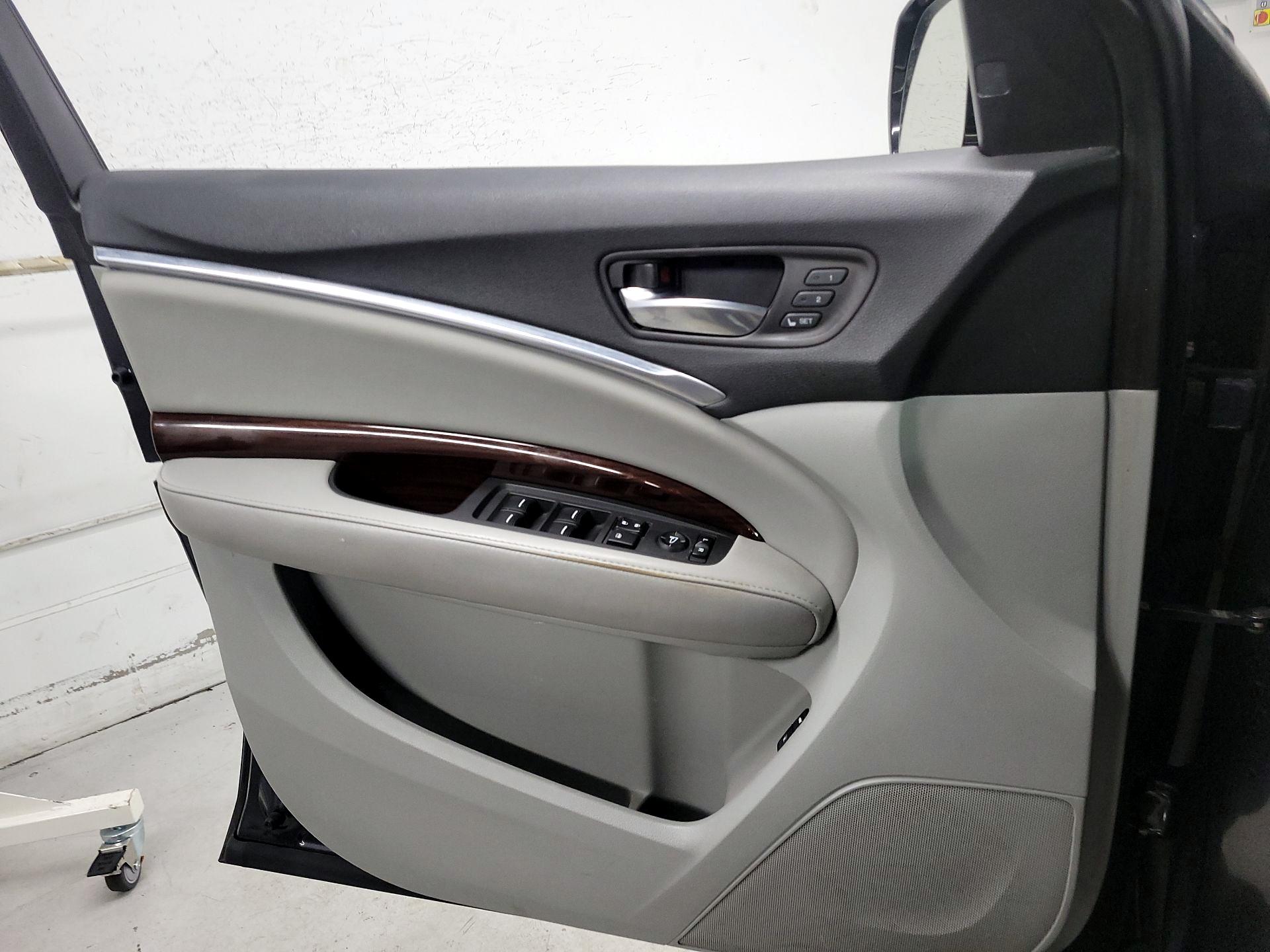 Thumbnail: 2016 Acura MDX - 12