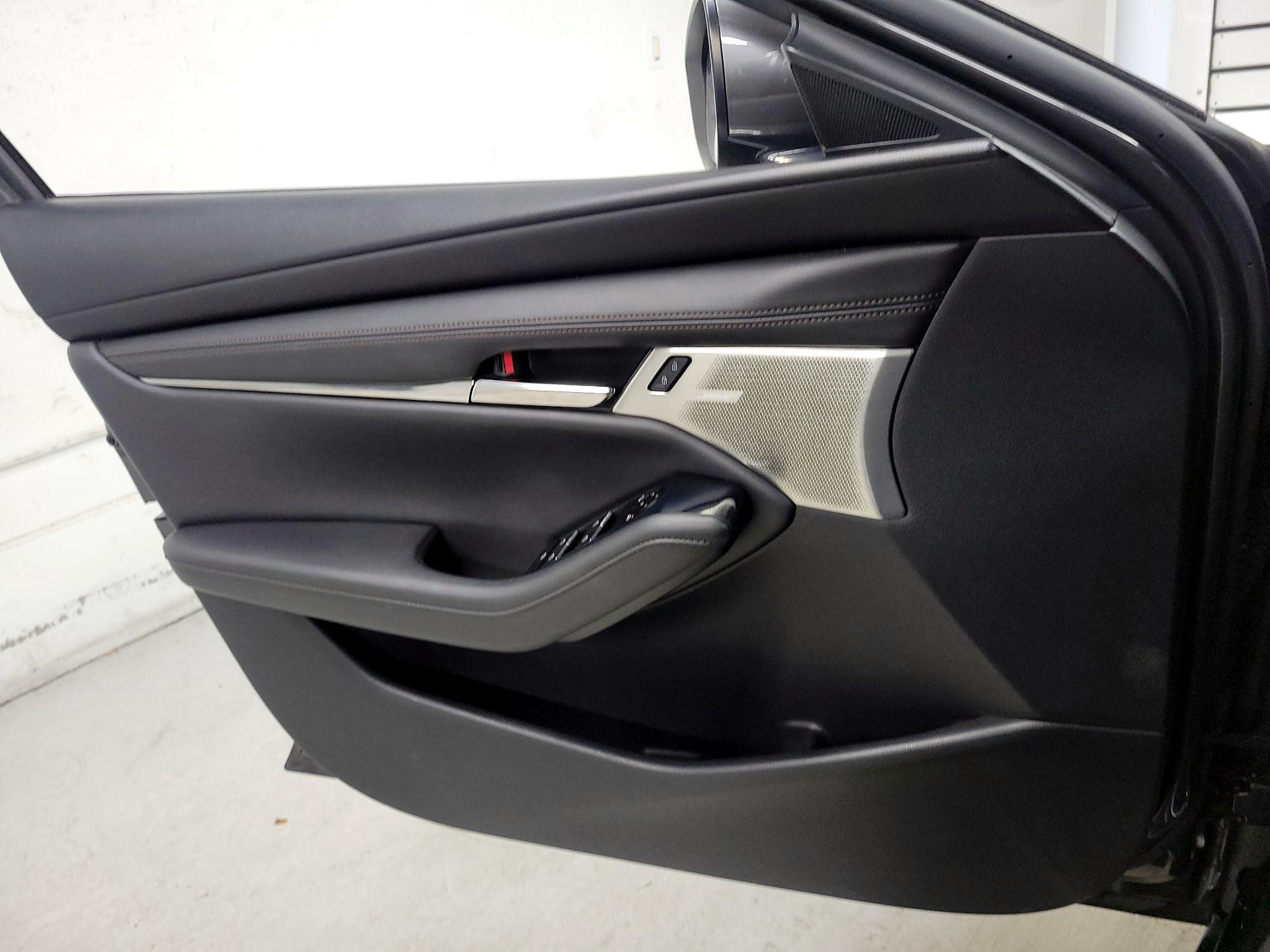 Thumbnail: 2019 Mazda Mazda3 - 12