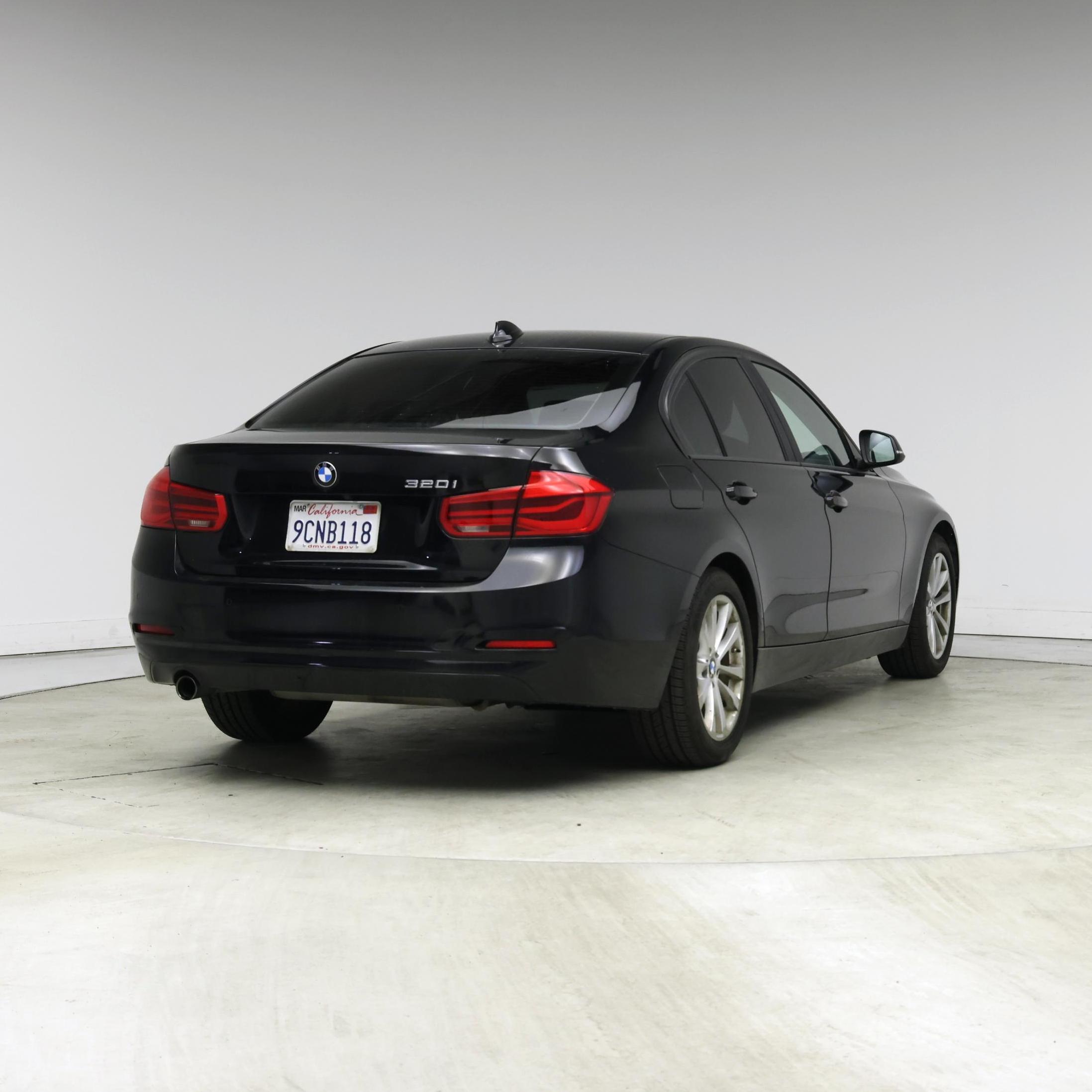 Thumbnail: 2016 BMW 3 Series - 8