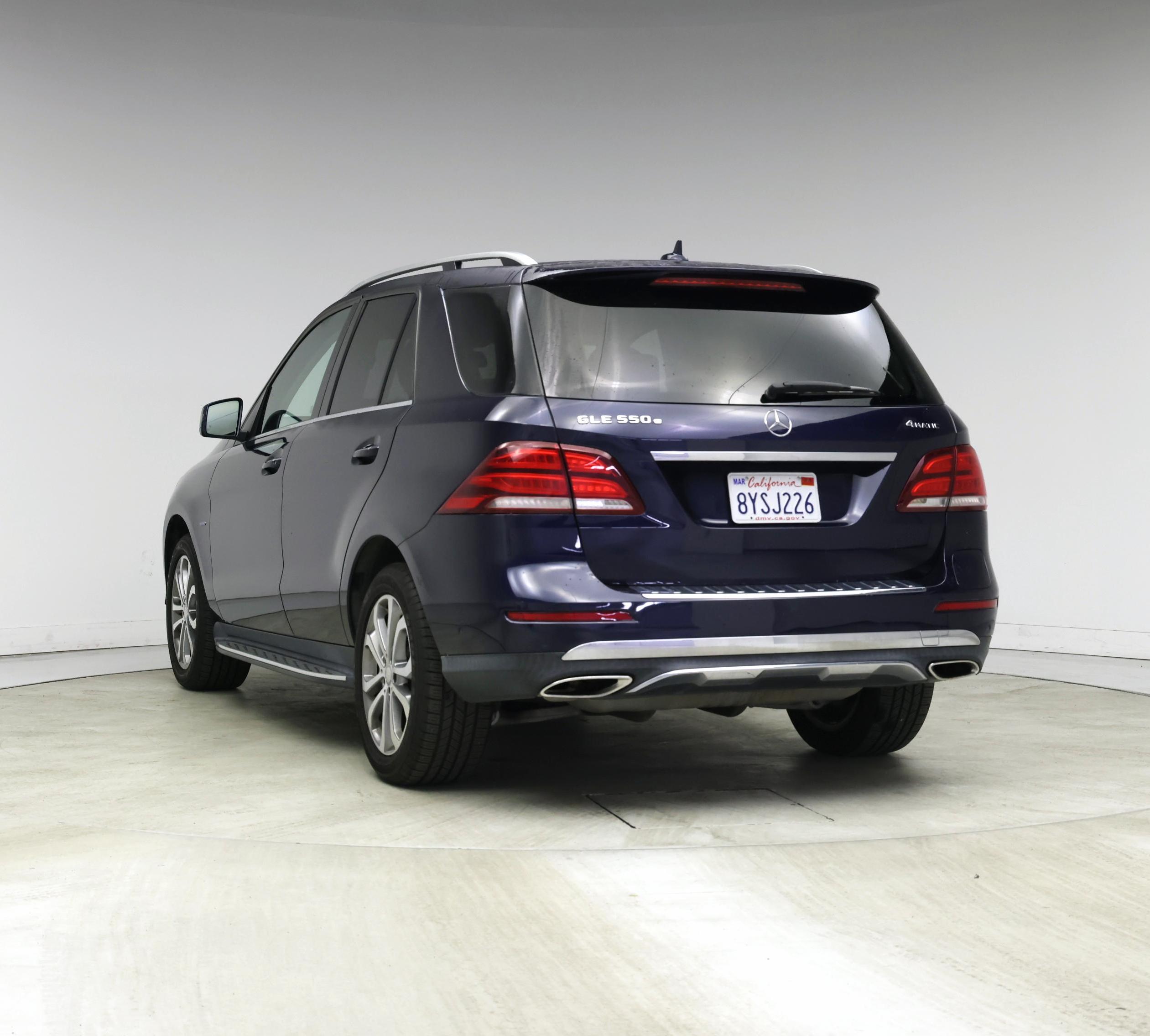 Thumbnail: 2017 Mercedes-Benz GLE - 2