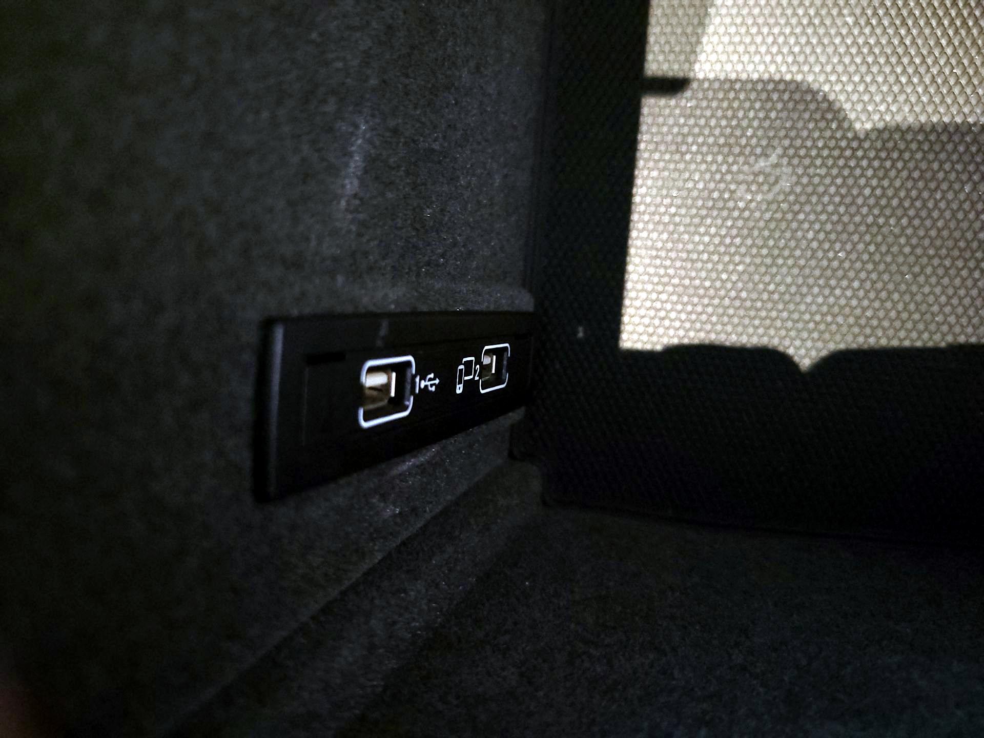 Thumbnail: 2017 Mercedes-Benz GLE - 19