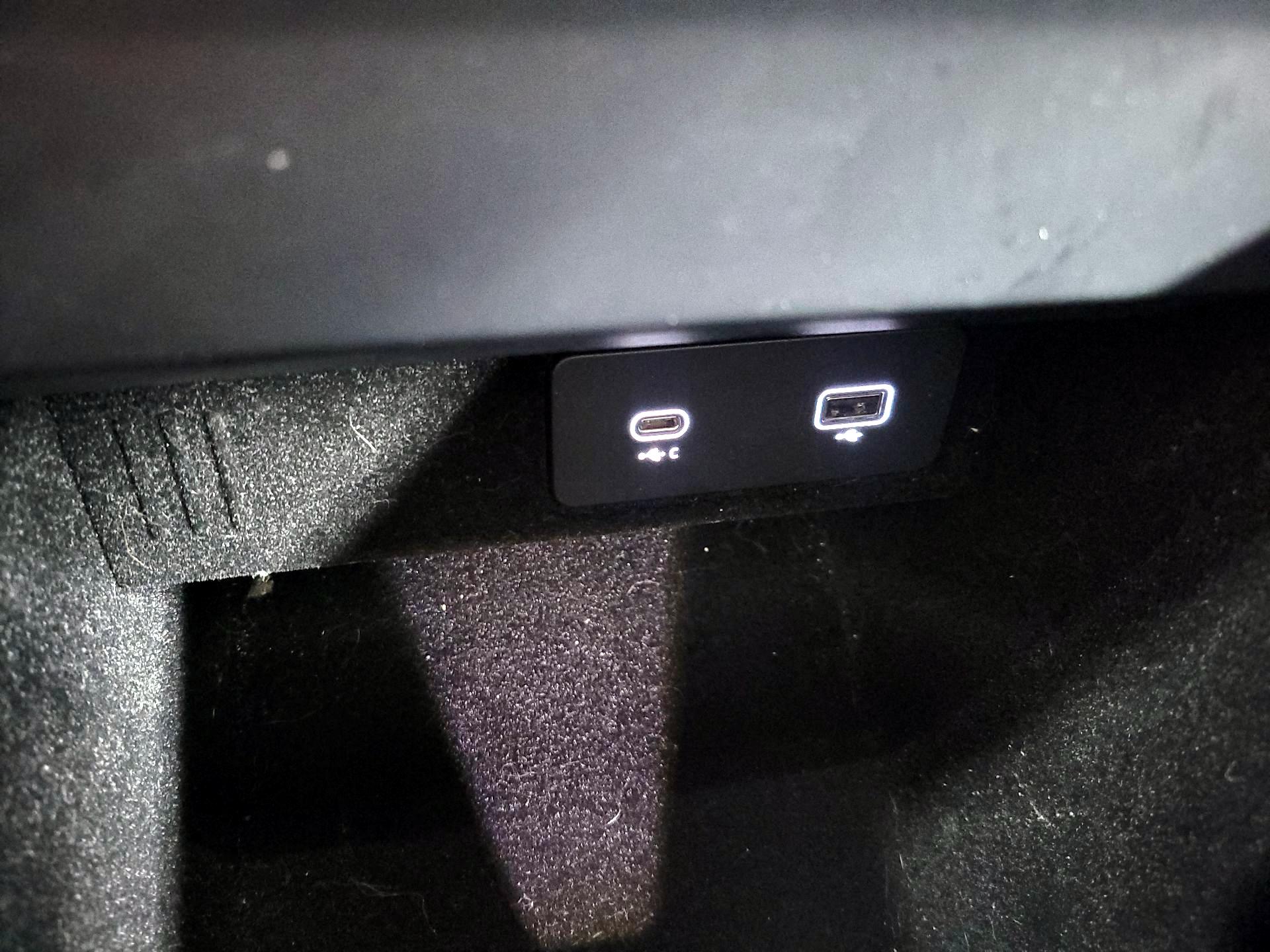 Thumbnail: 2024 Land Rover Range Rover Sport - 19