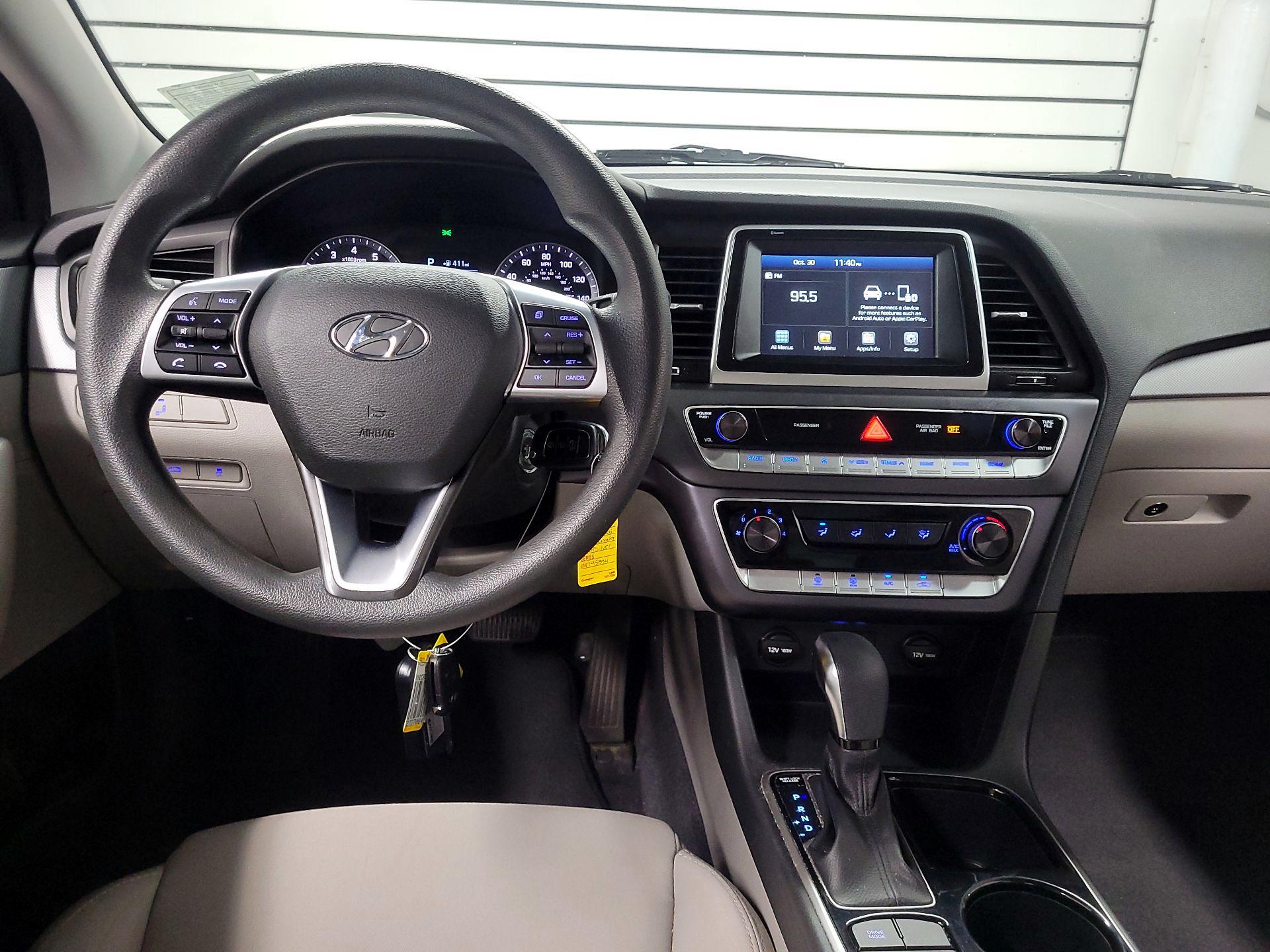 Thumbnail: 2019 Hyundai Sonata - 9