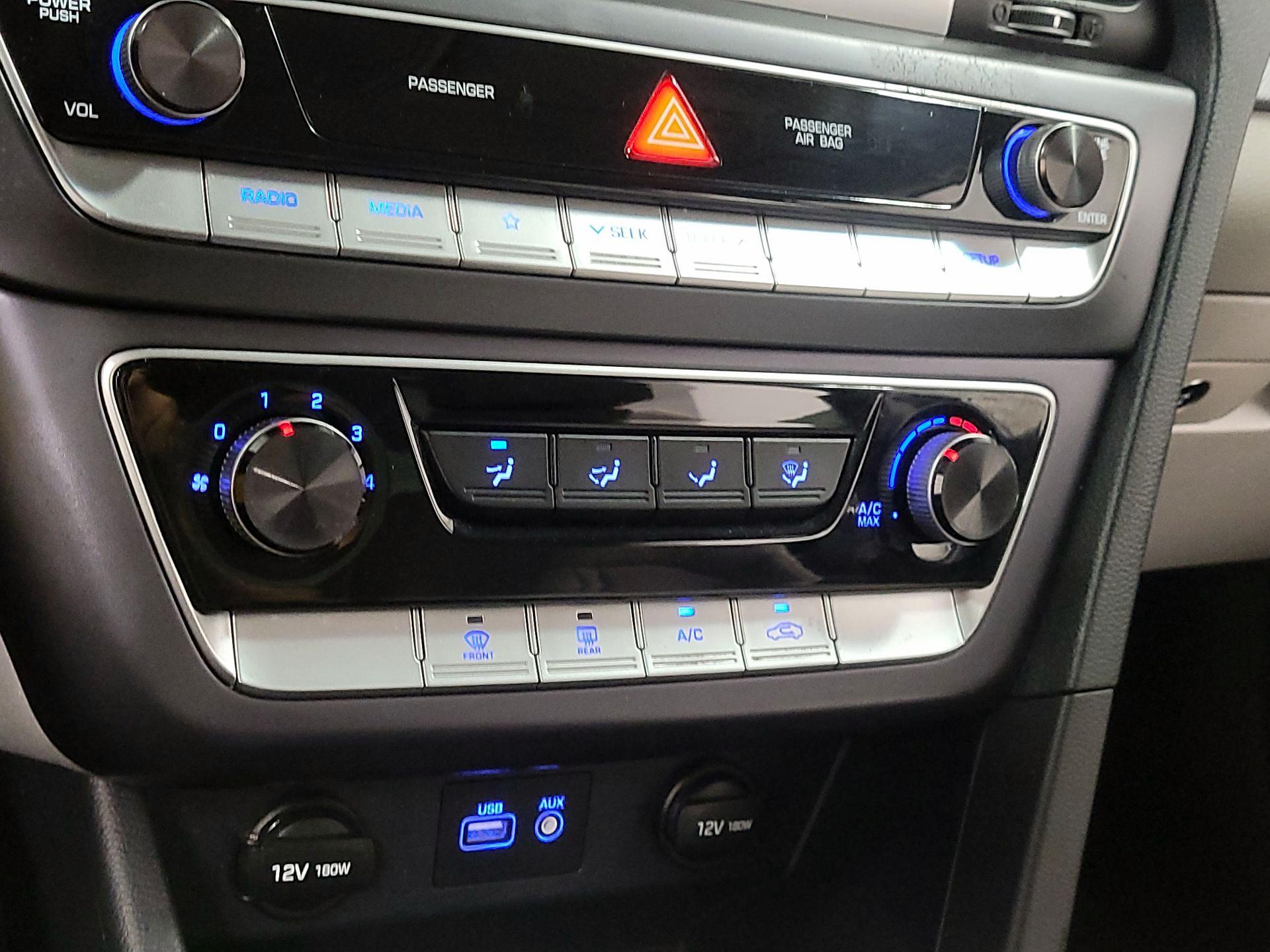 Thumbnail: 2019 Hyundai Sonata - 15