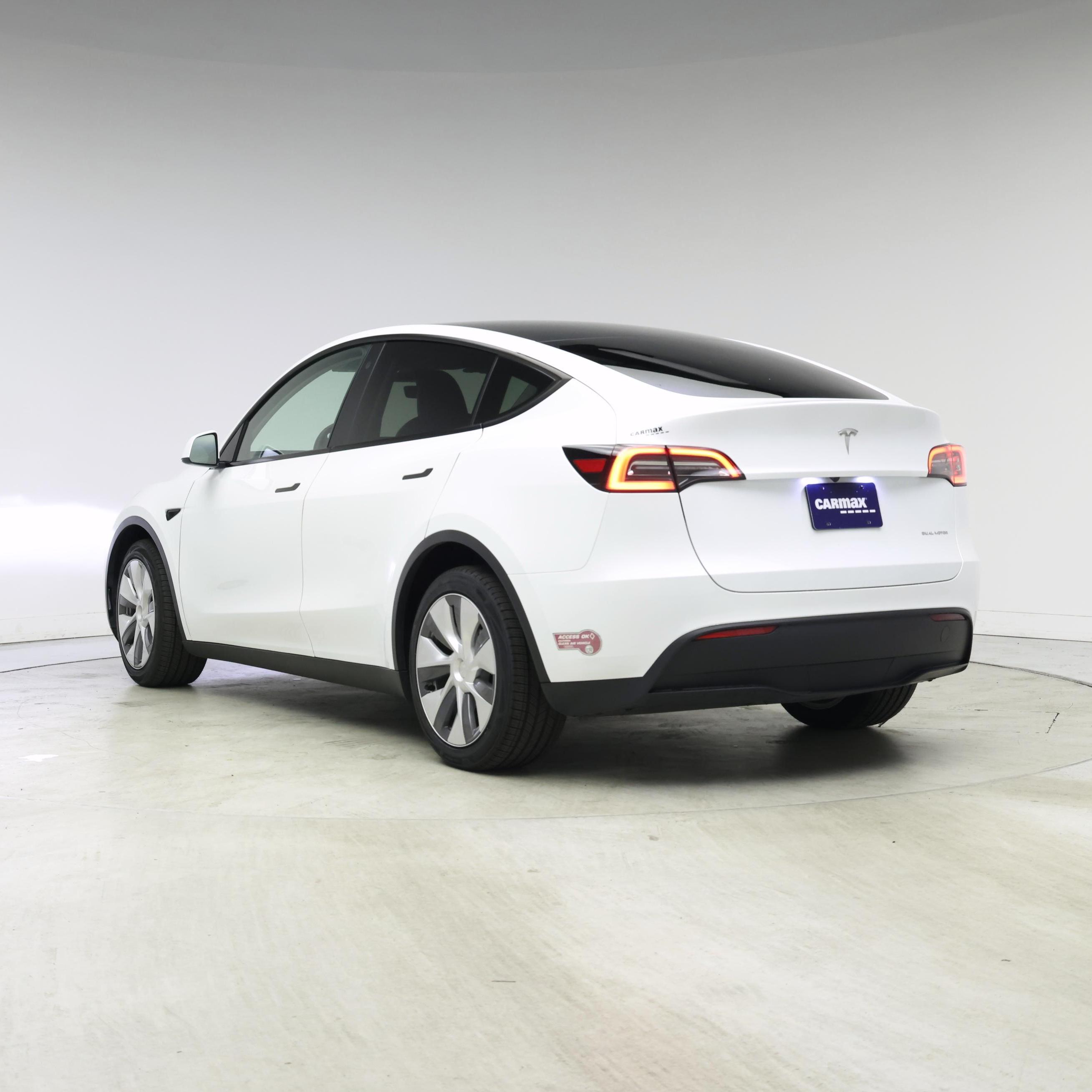 Thumbnail: 2023 Tesla Model Y - 2