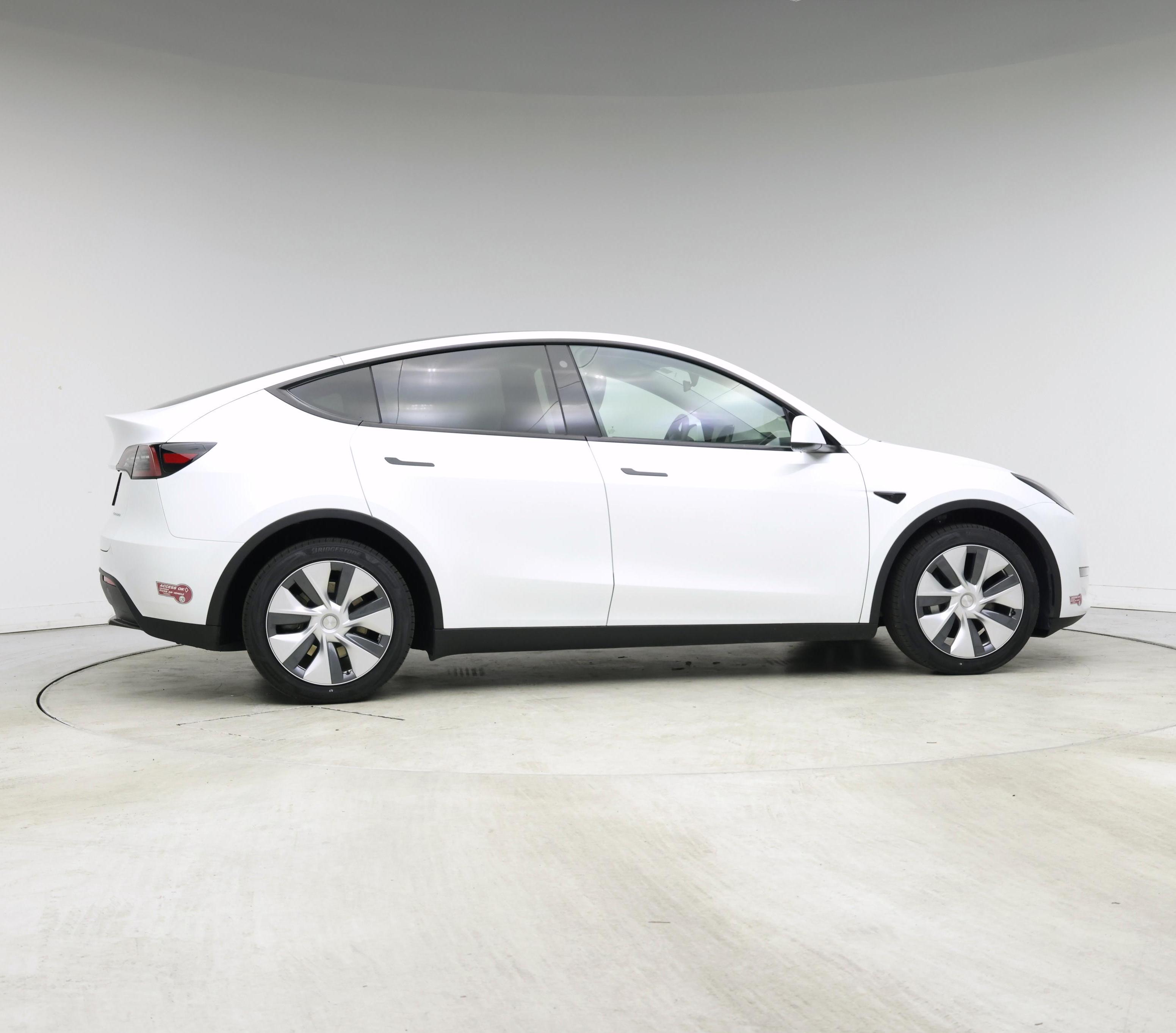 Thumbnail: 2023 Tesla Model Y - 7