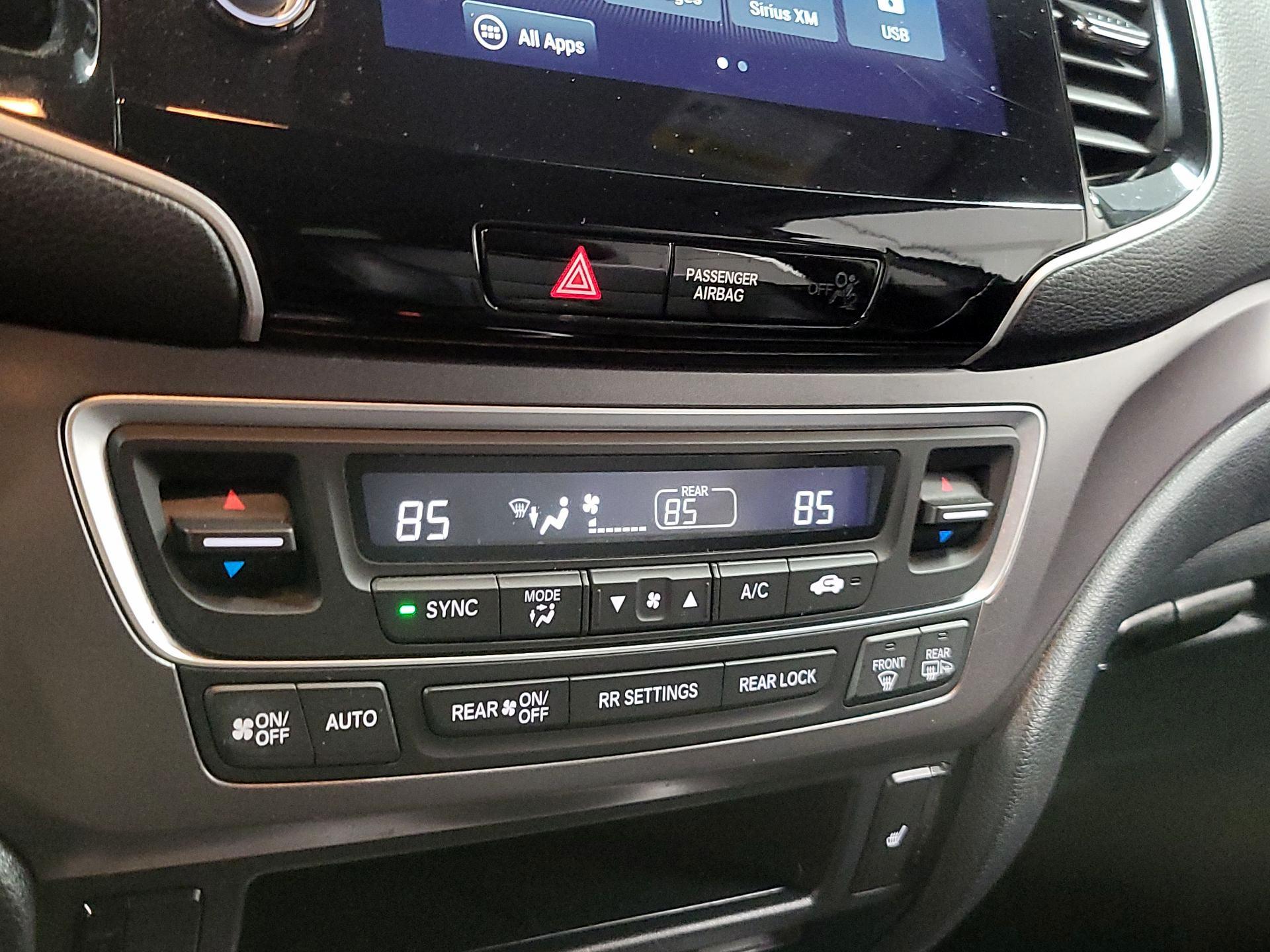 Thumbnail: 2020 Honda Pilot - 15