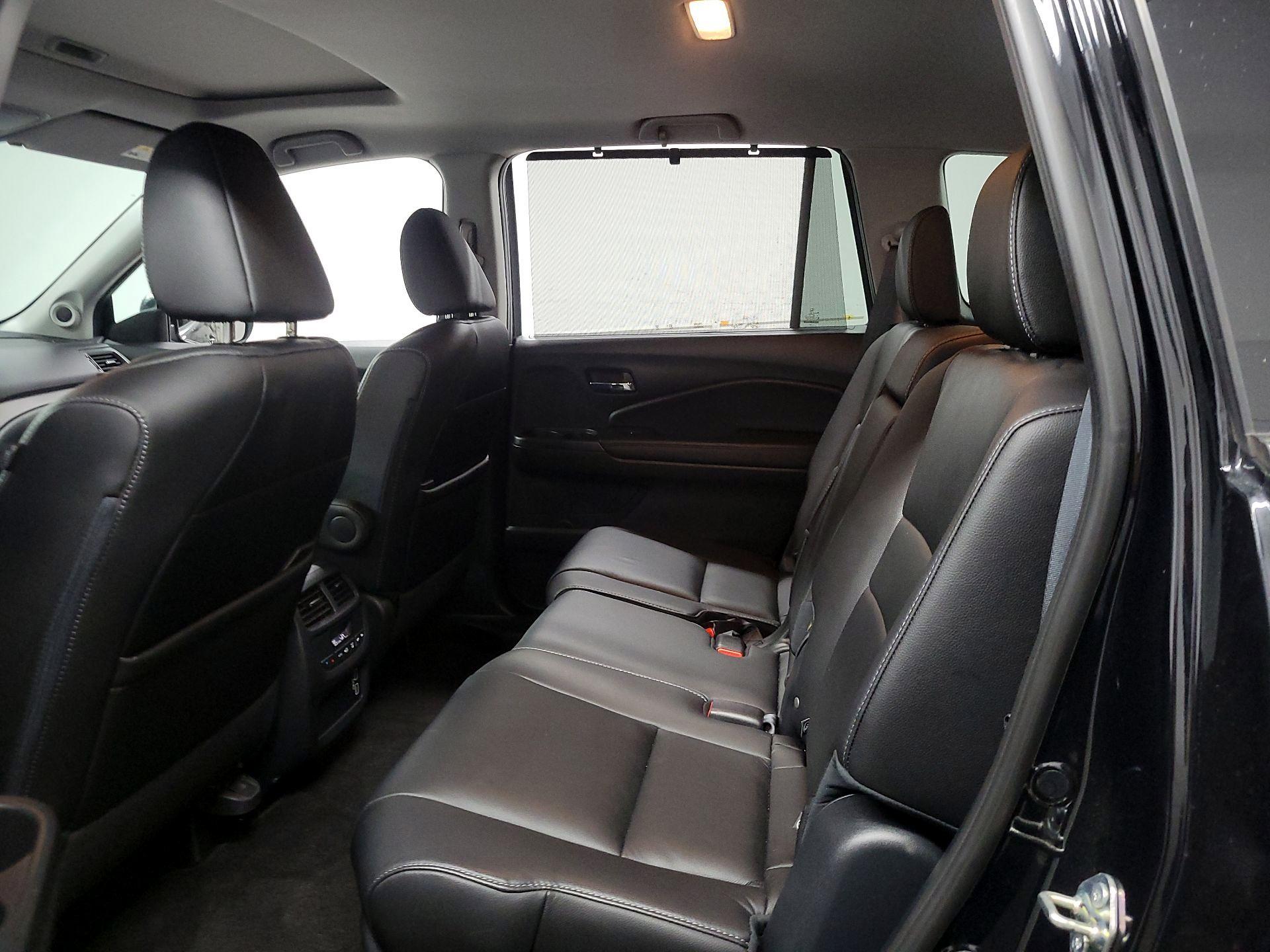 Thumbnail: 2020 Honda Pilot - 17