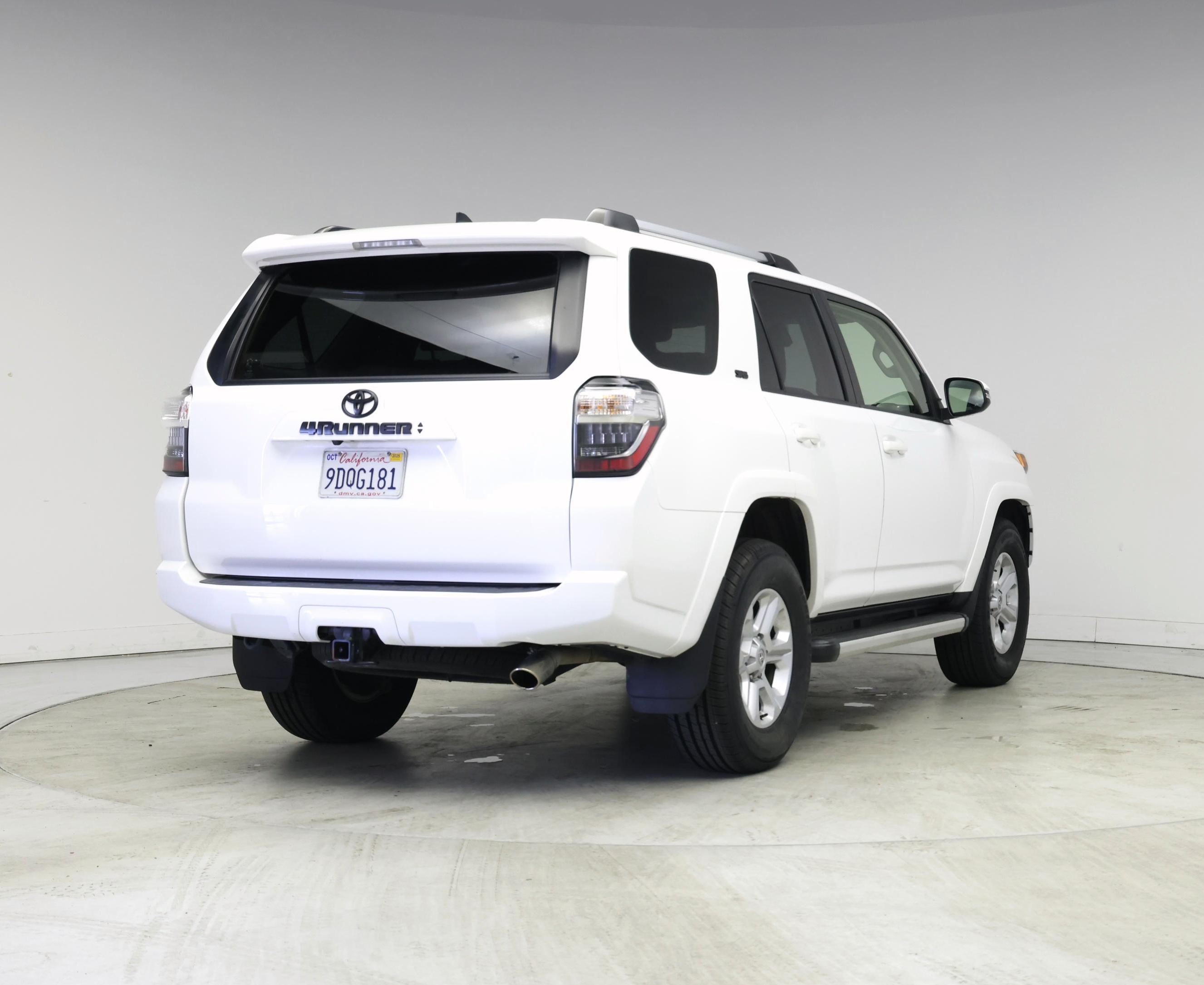 Thumbnail: 2023 Toyota 4Runner - 8