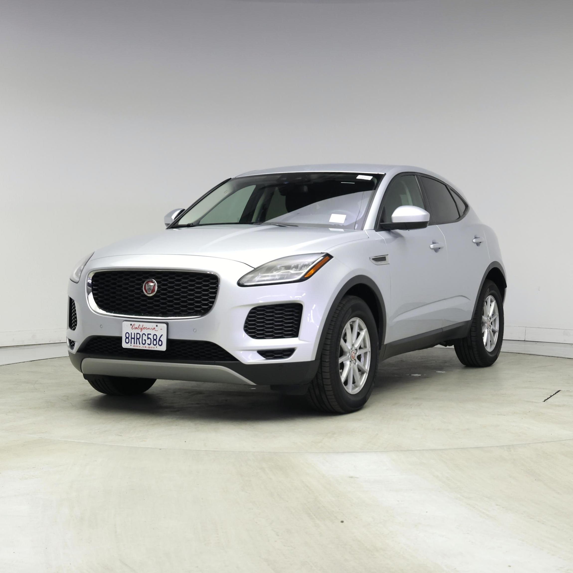 Thumbnail: 2018 Jaguar E-Pace - 4